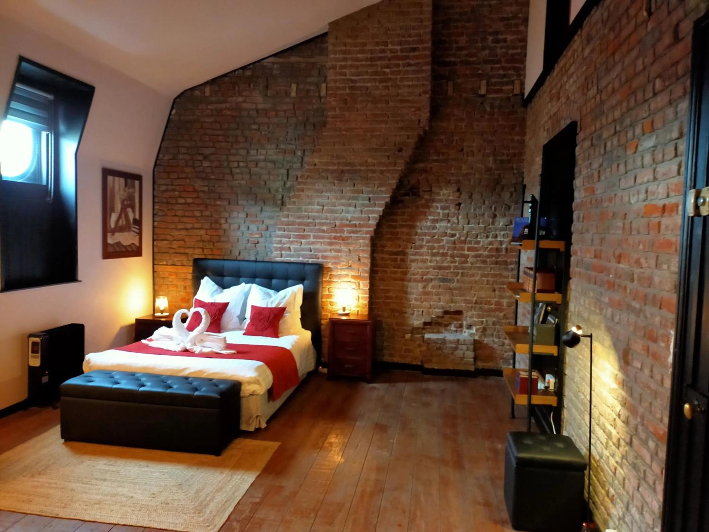 Photo of the whole room in La Maison Bleue de Roubaix