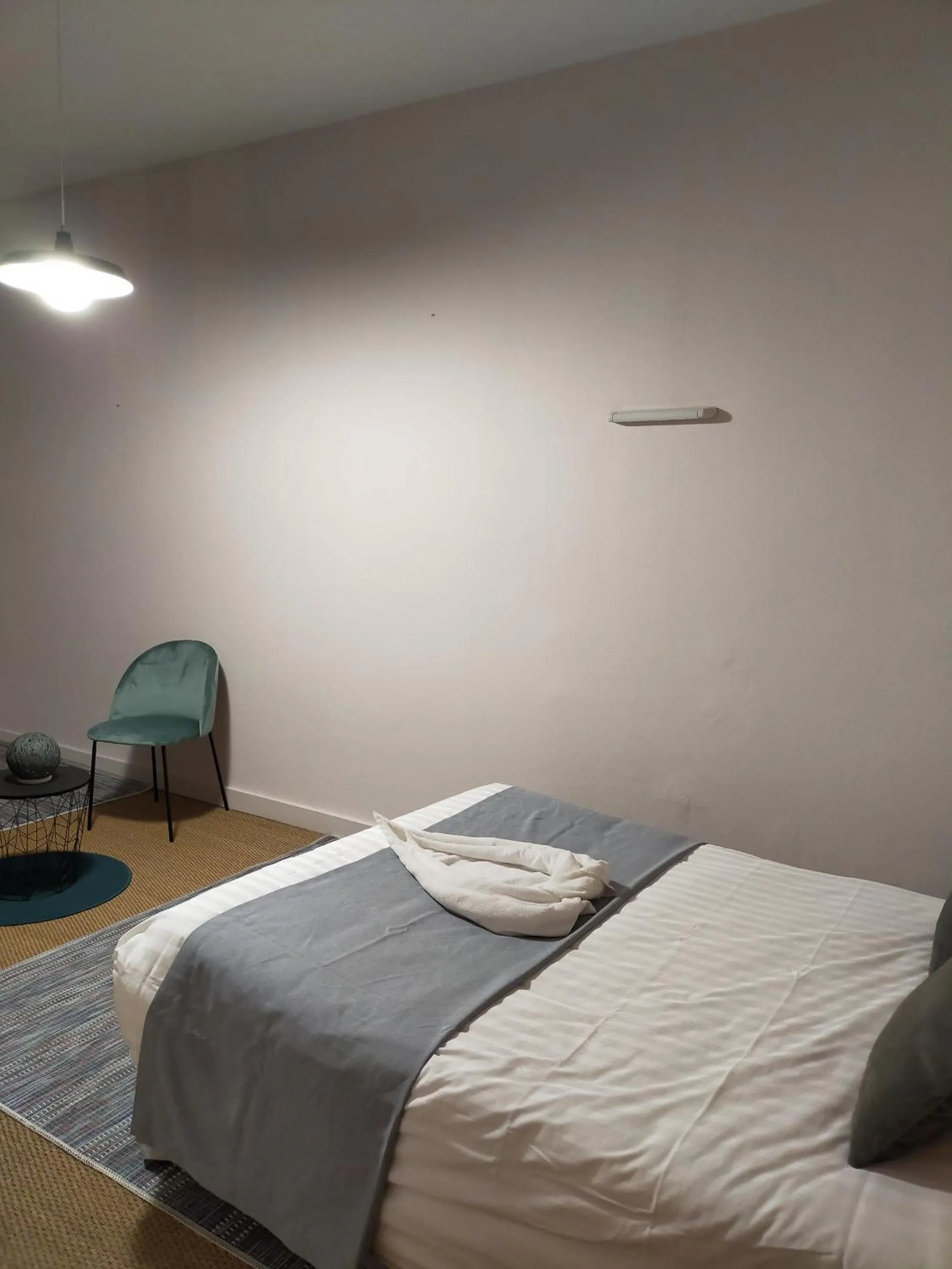 Bedroom in La Maison Bleue de Roubaix