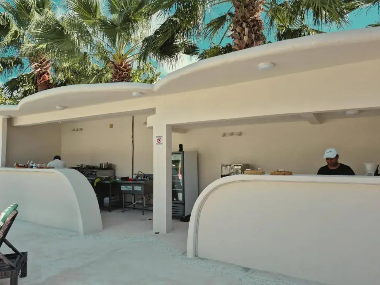 Restaurant/places to eat in Beachfront Hotel Boutique DK Restaurant/places to eat in Beachfront Hotel Boutique DK