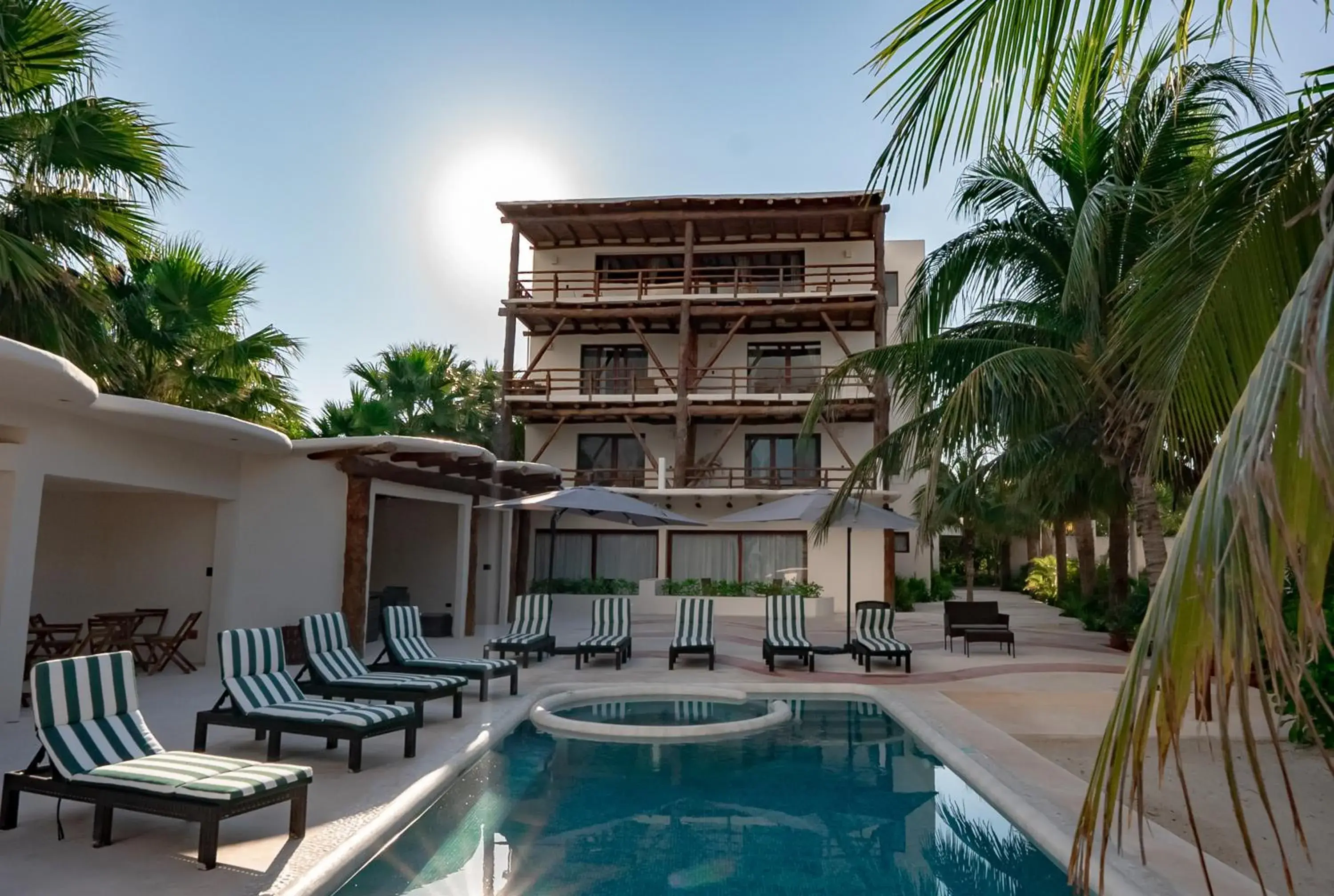 Property building in Beachfront Hotel Boutique DK Property building in Beachfront Hotel Boutique DK