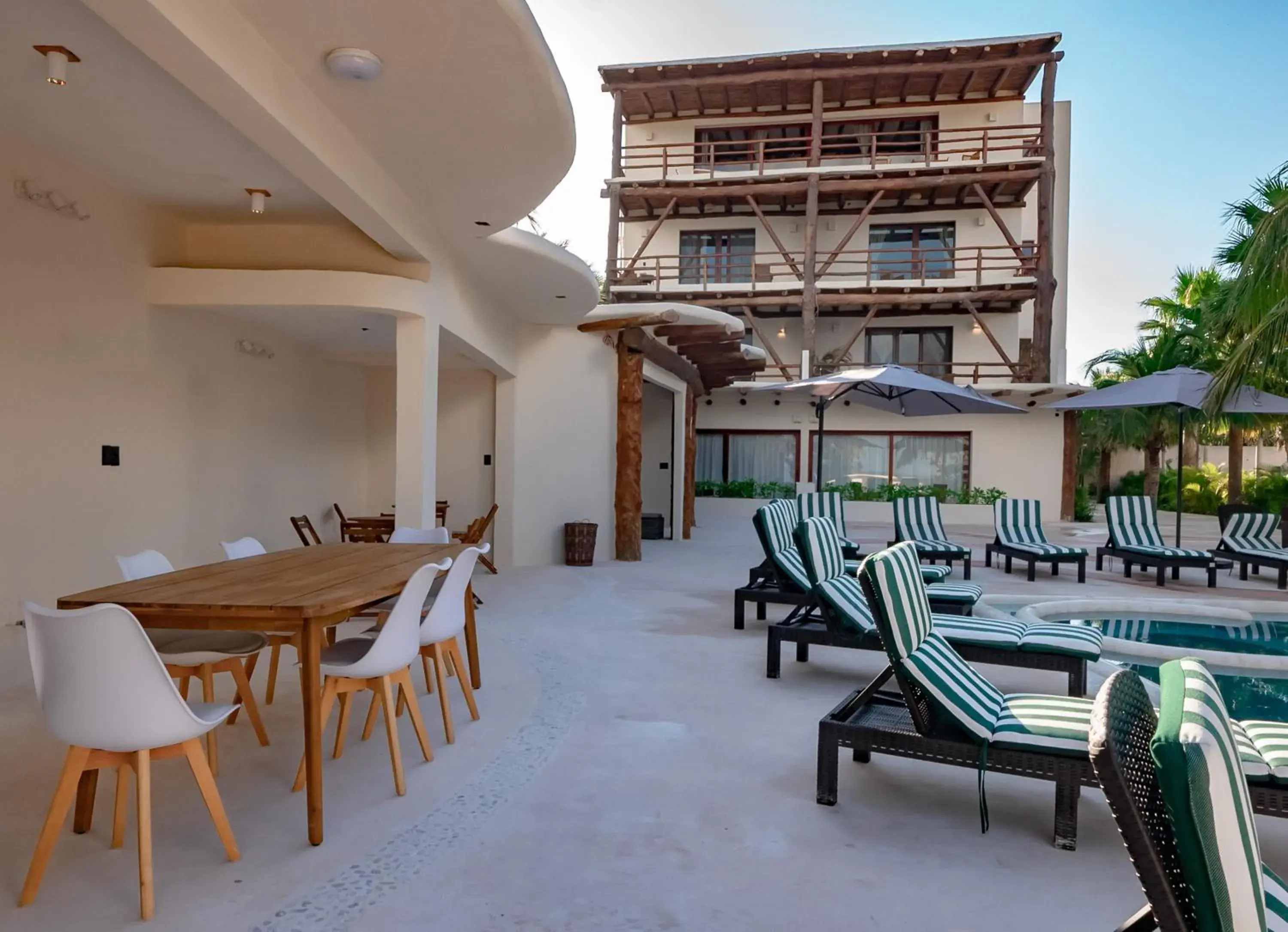 sunbed in Beachfront Hotel Boutique DK sunbed in Beachfront Hotel Boutique DK