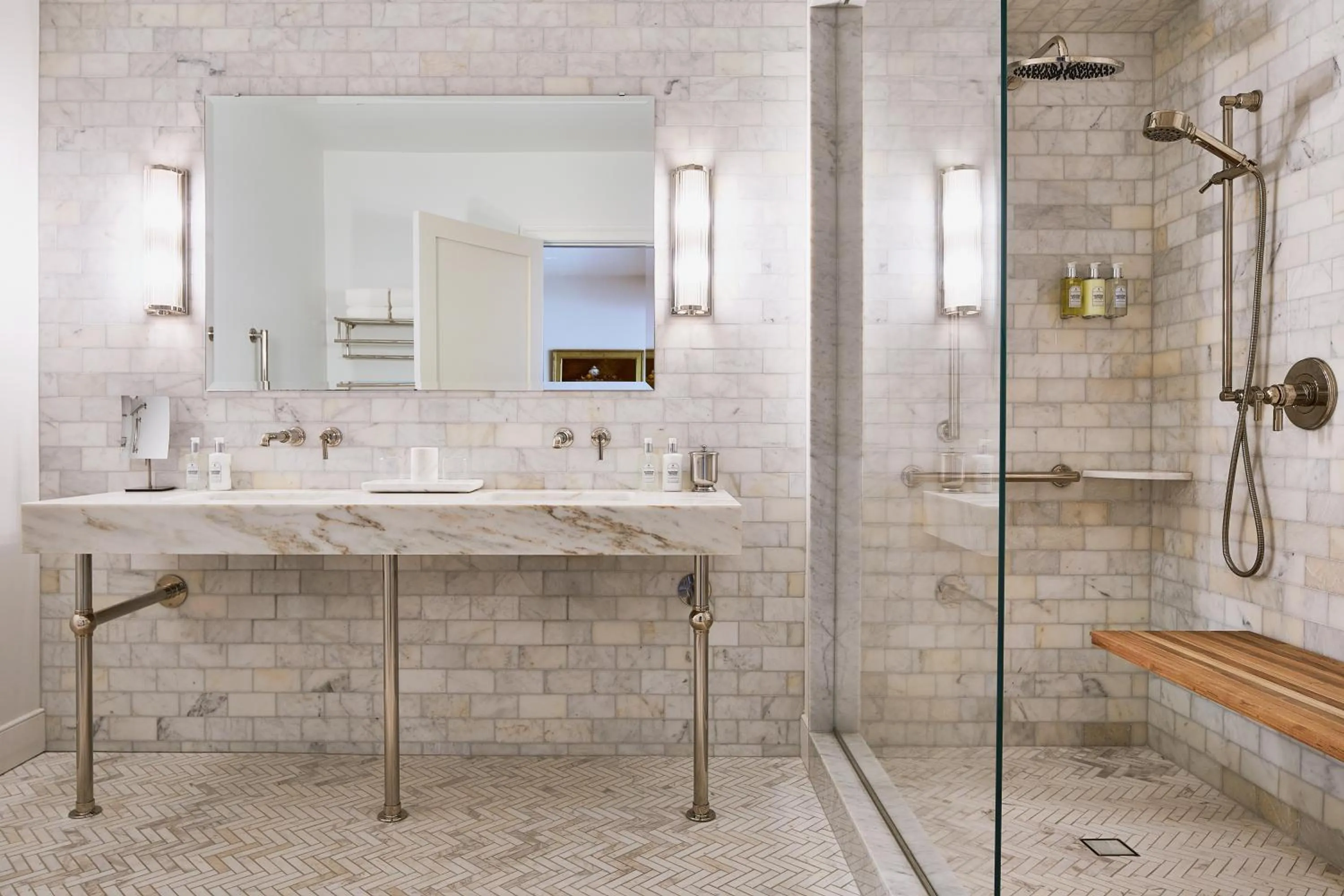 Shower in Stockton Inn