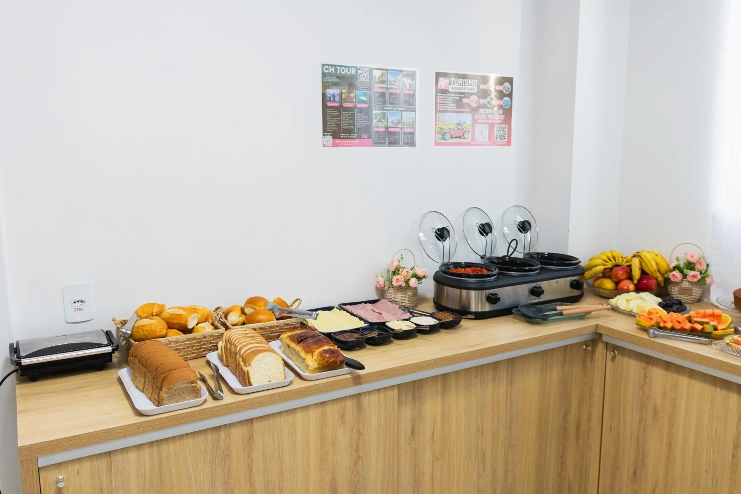 Breakfast in Pousada Paraná