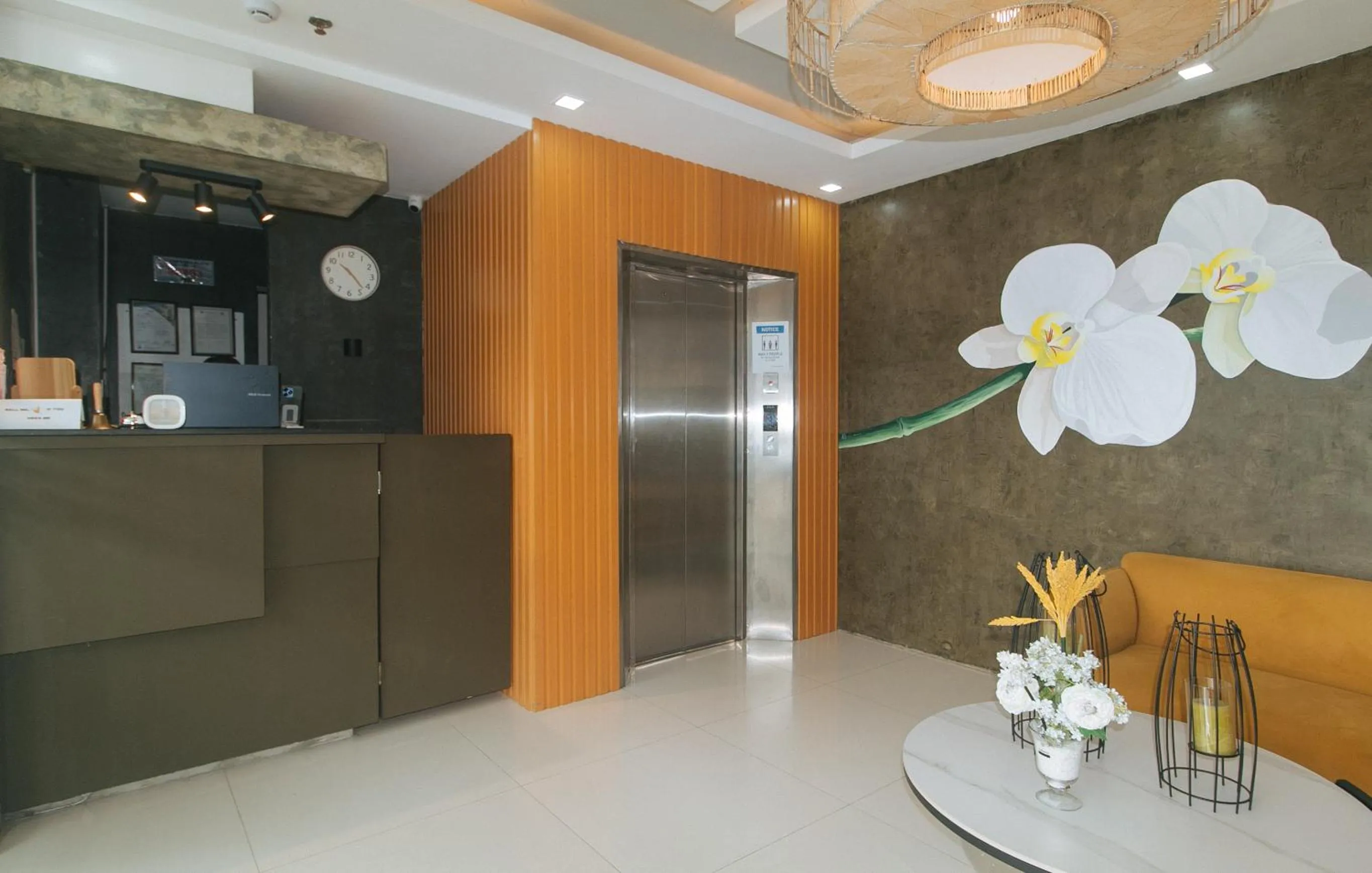 Lobby or reception in Avelida Homes by RedDoorz