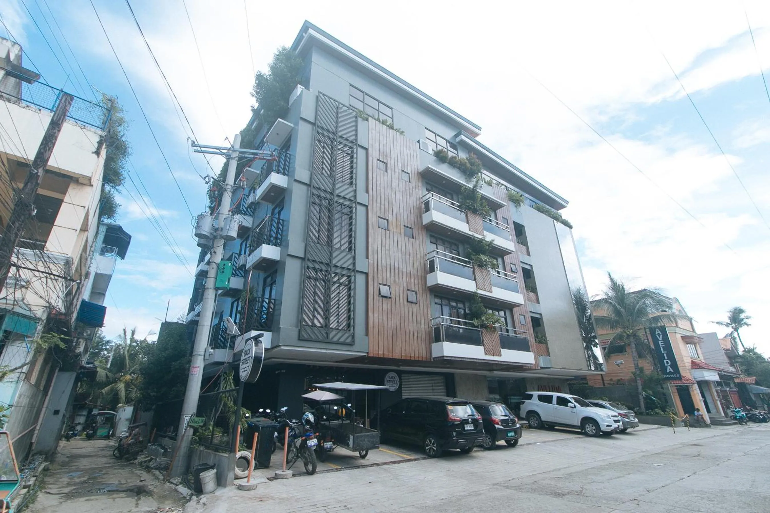 Property building in Avelida Homes by RedDoorz