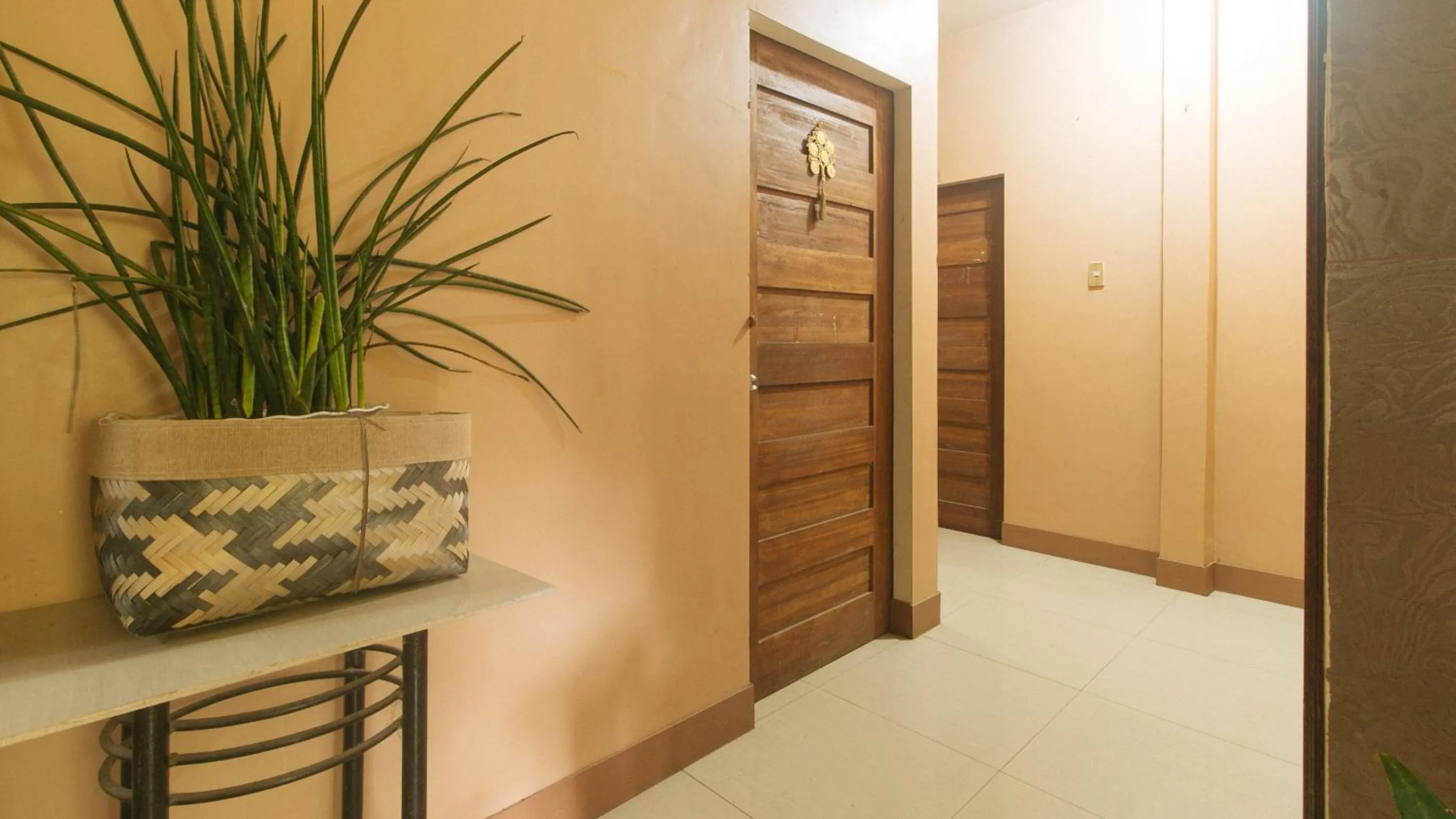 Area and facilities in Kababayan Pensione House by RedDoorz