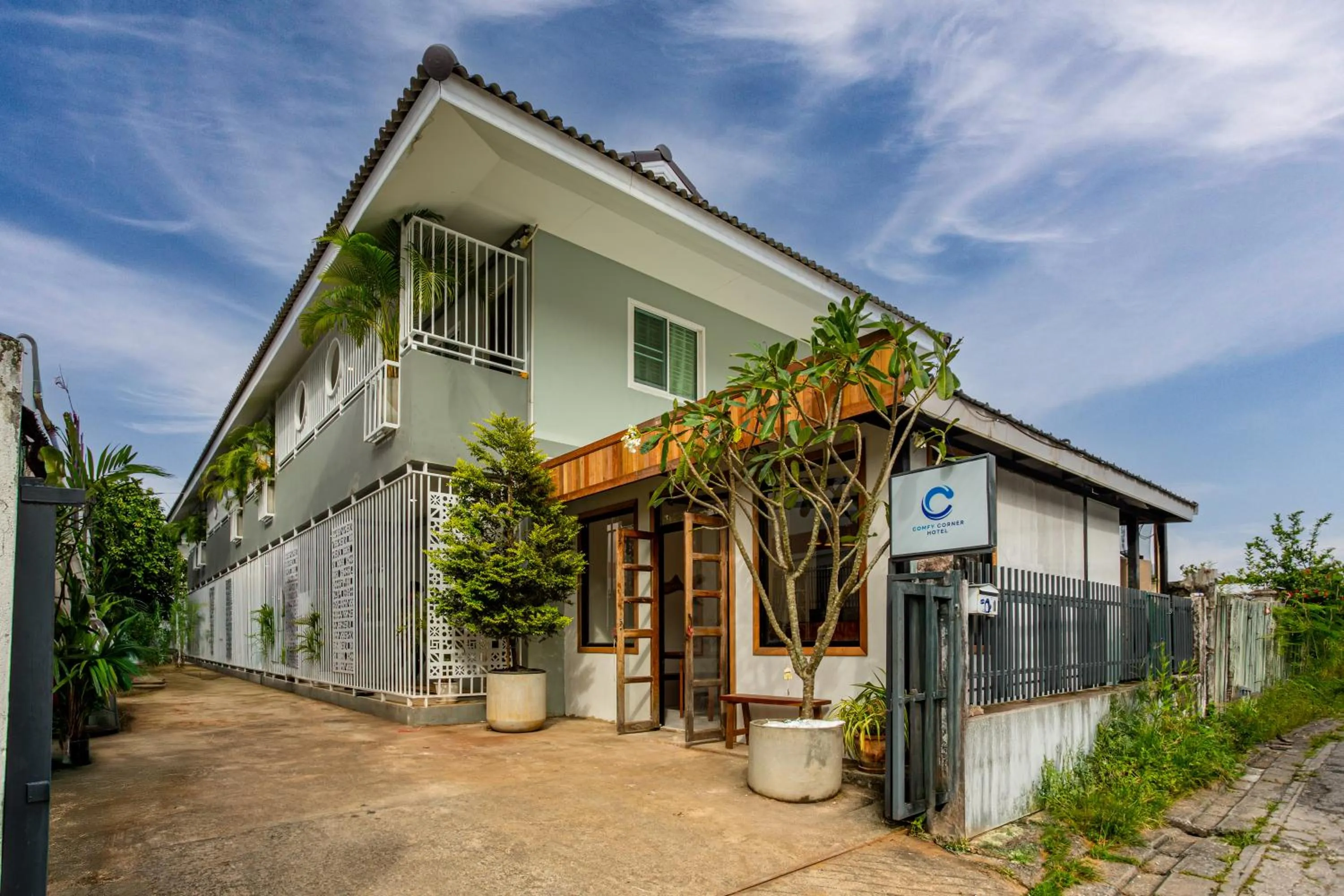 Property building in Comfy Corner Hotel