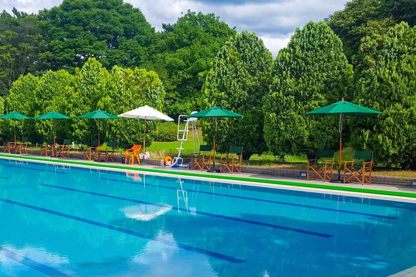 Swimming pool in Hotel Kasugai