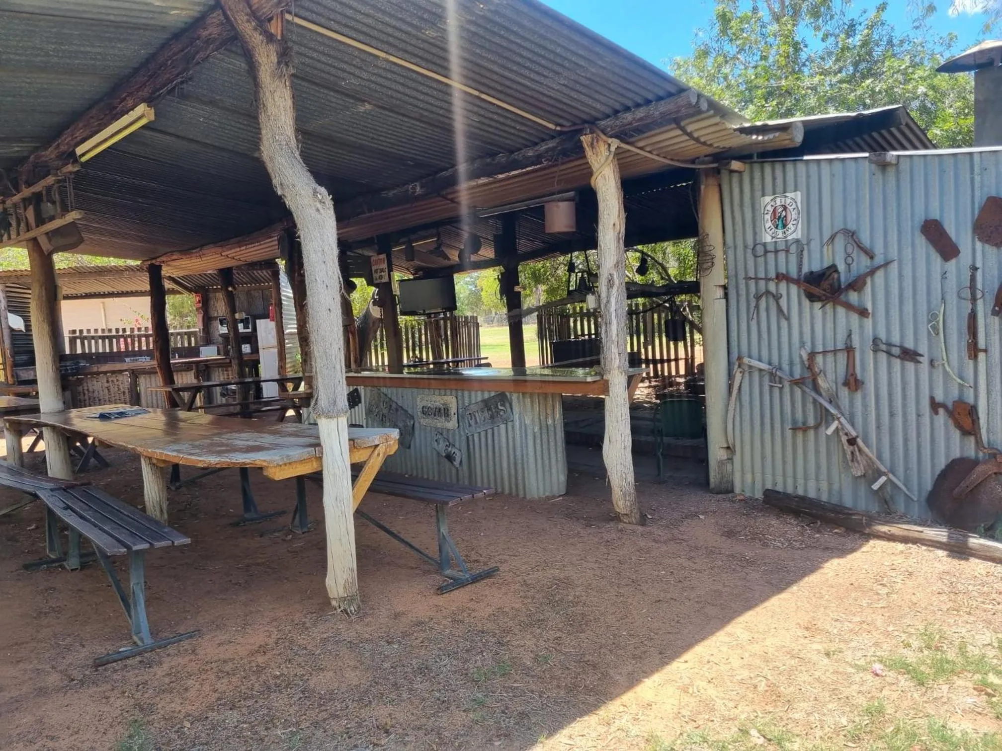 BBQ facilities in Blackall Caravan Park