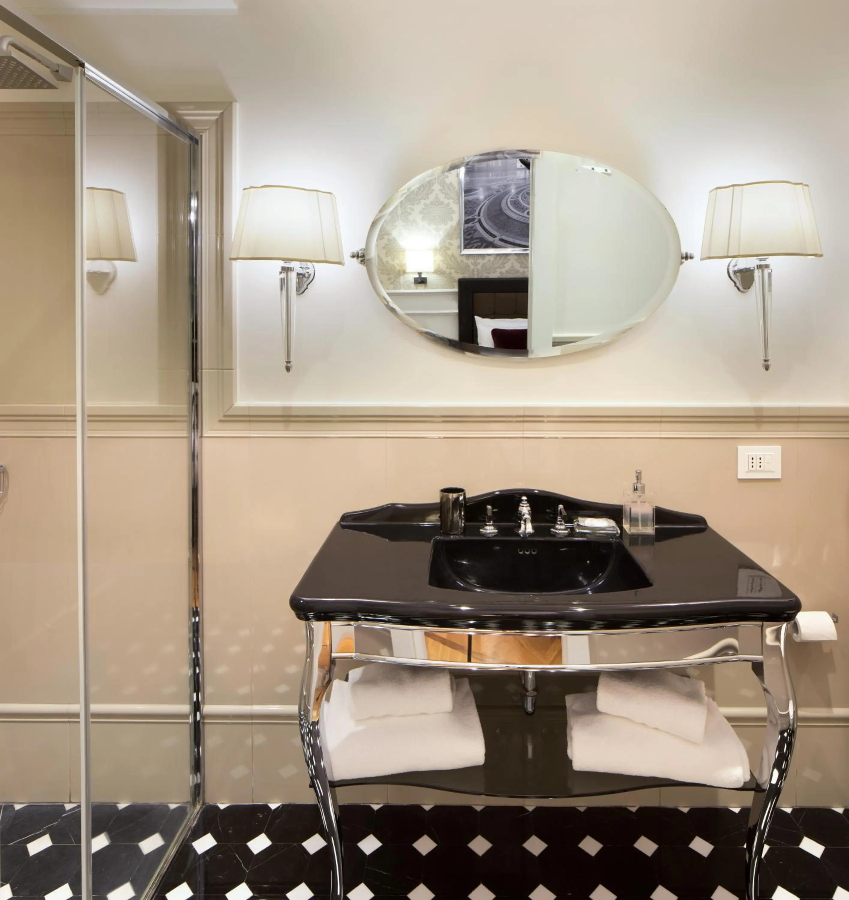 Bathroom in Duomo Rooms