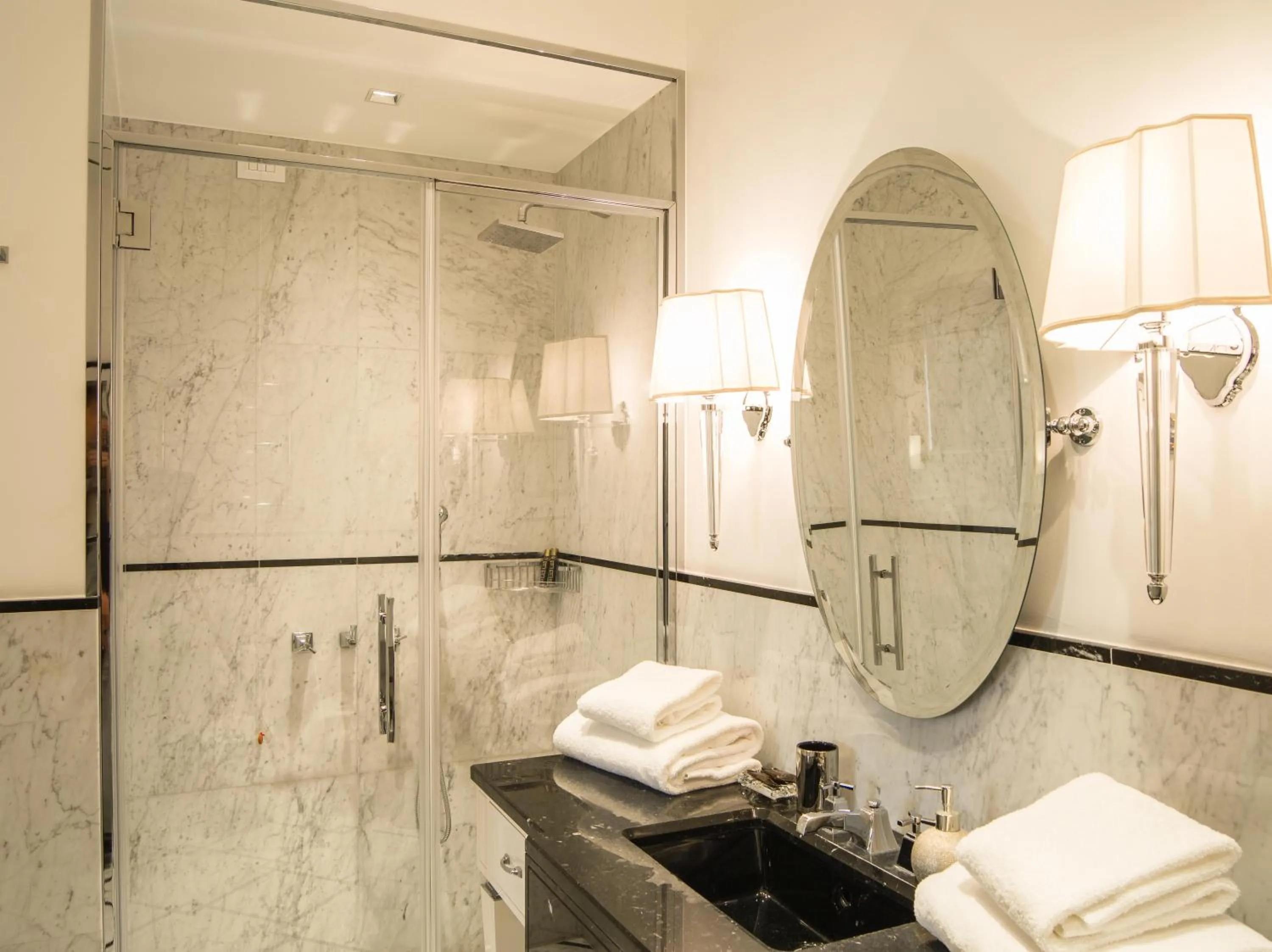 Bathroom in Duomo Rooms