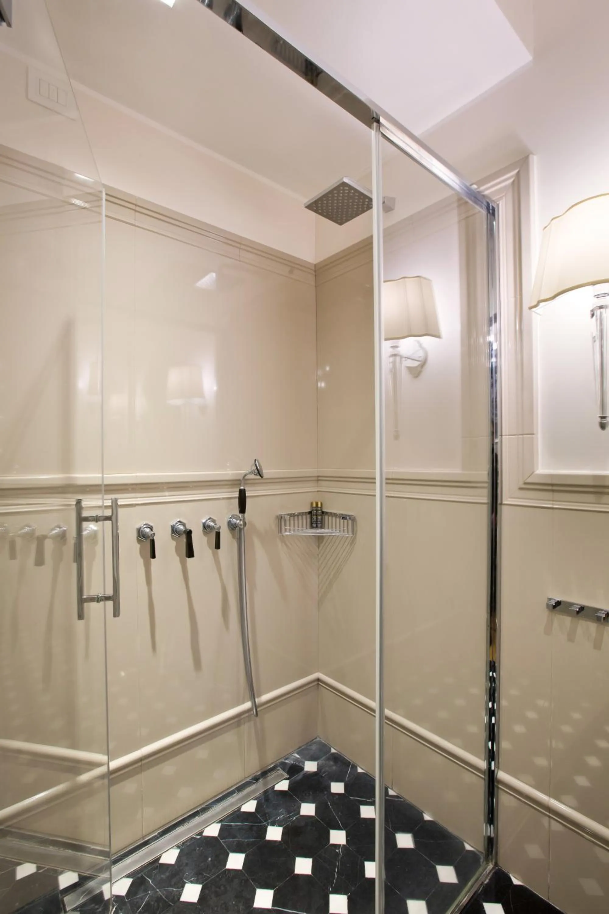 Bathroom in Duomo Rooms