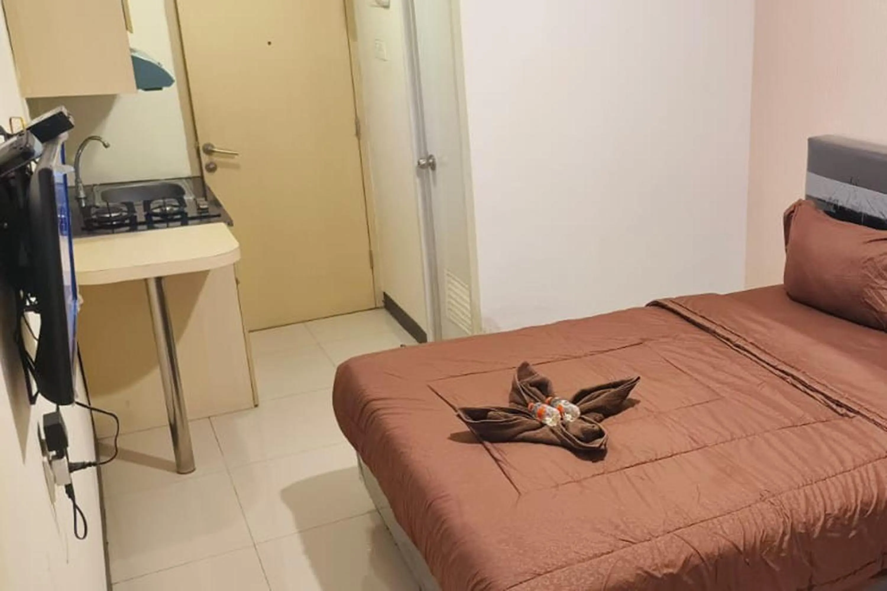 Bedroom, Bed in Kadina 19 Avenue