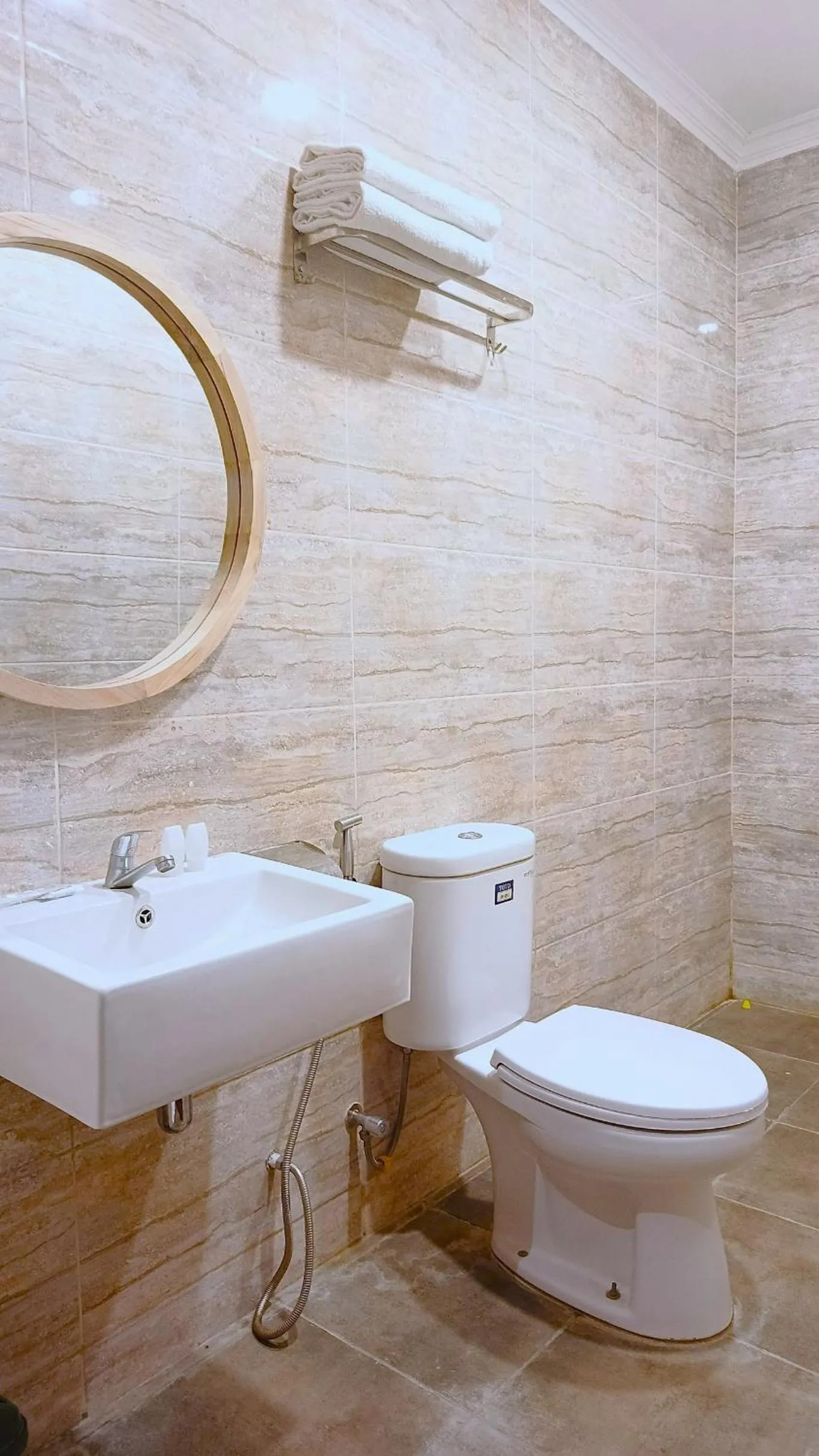 Bathroom in PLUM Dreamscape Bhagia Malioboro