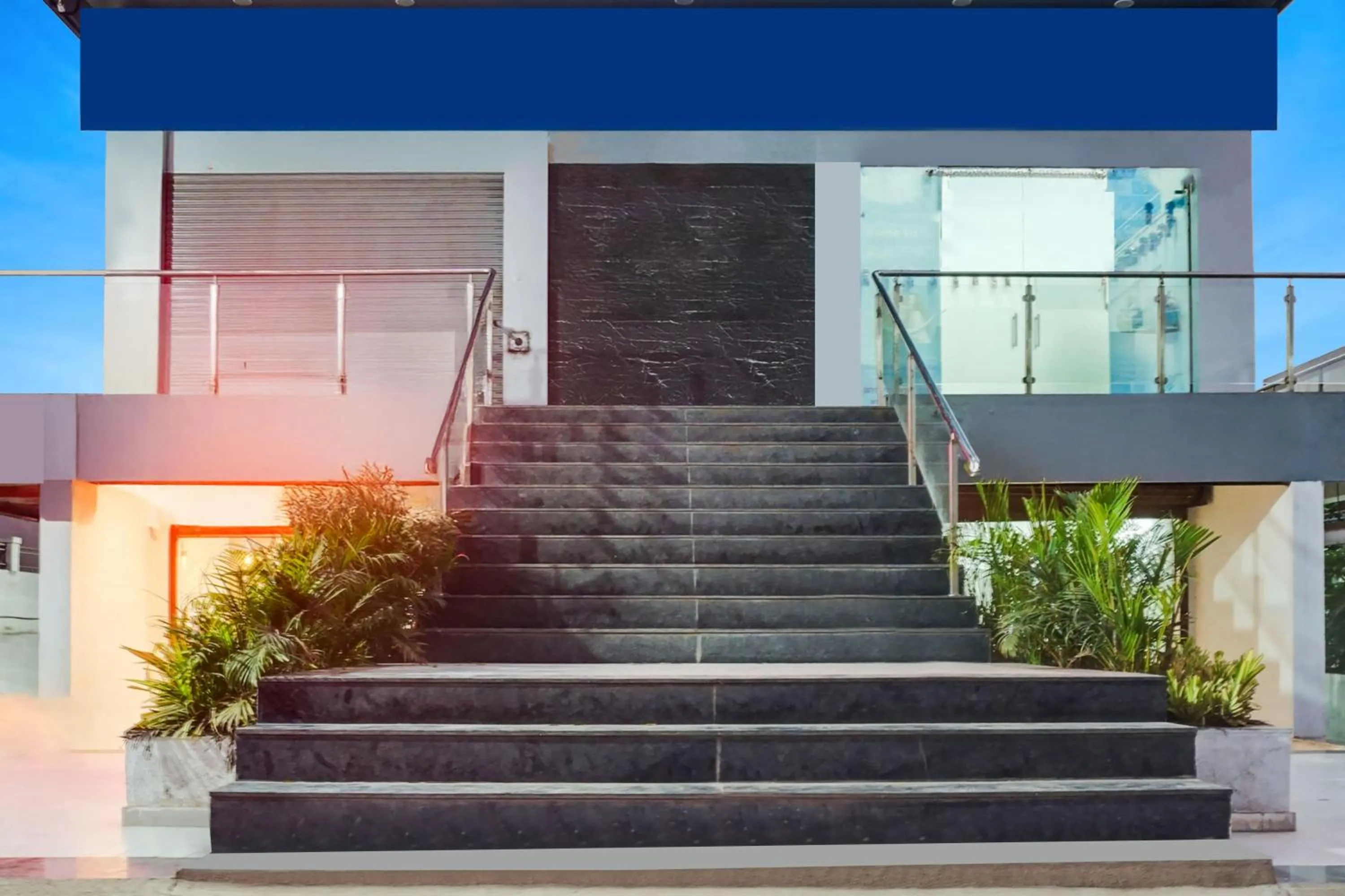 Facade/entrance in Super Townhouse Lohegaon Near Pune Airport formerly Landmark Regency