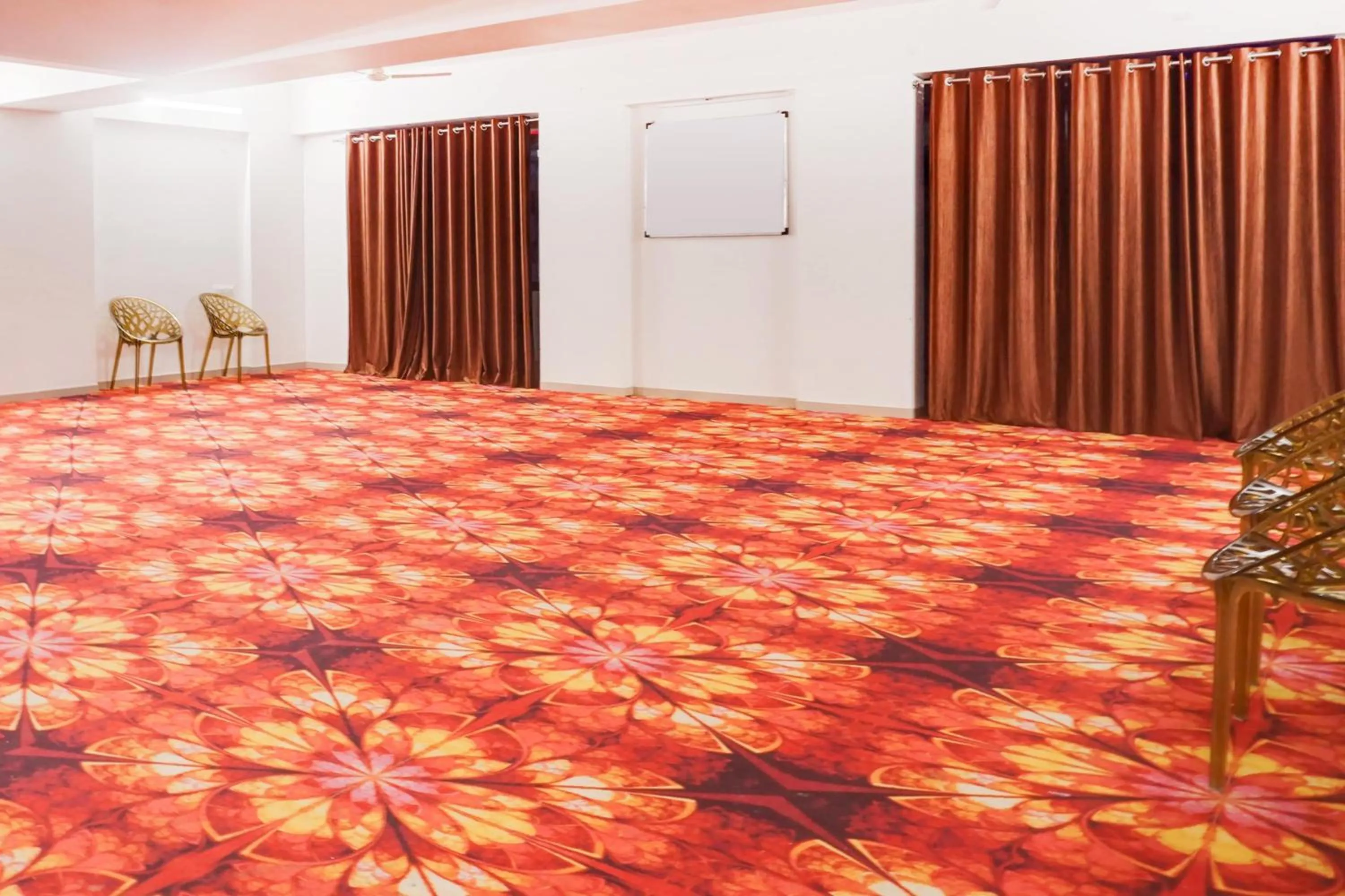 Other in Super Townhouse Lohegaon Near Pune Airport formerly Landmark Regency