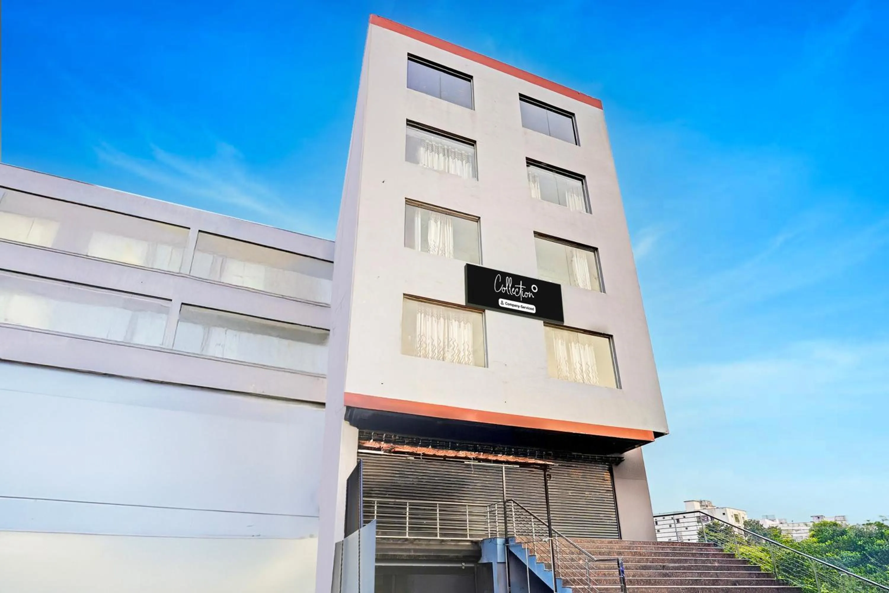 Facade/entrance in Collection O Vanamthopu Center Nellore Formerly ESR Guest Inn