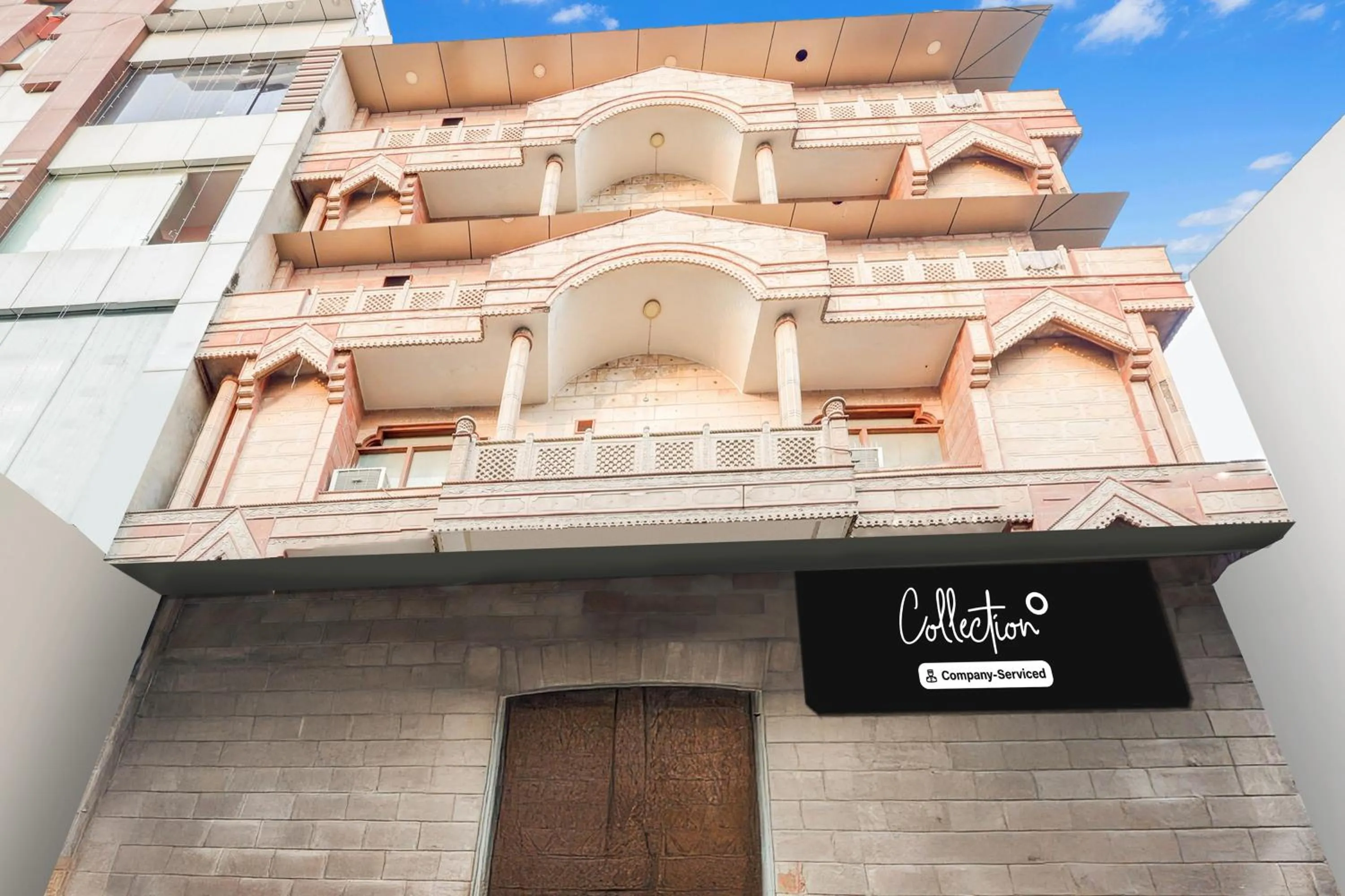 Facade/entrance in Super Collection O Palam Near Railway Station