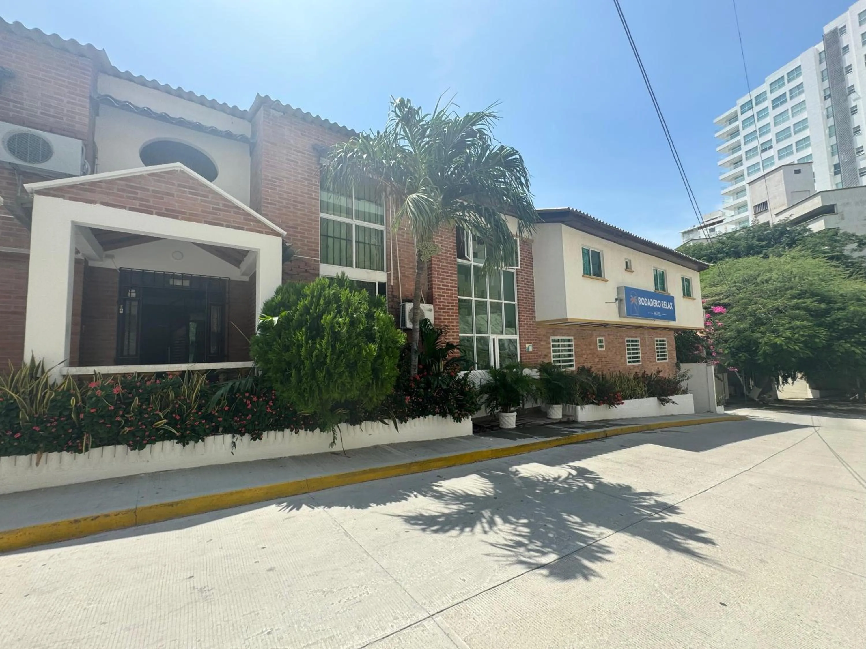 Facade/entrance in Hotel Rodadero Relax