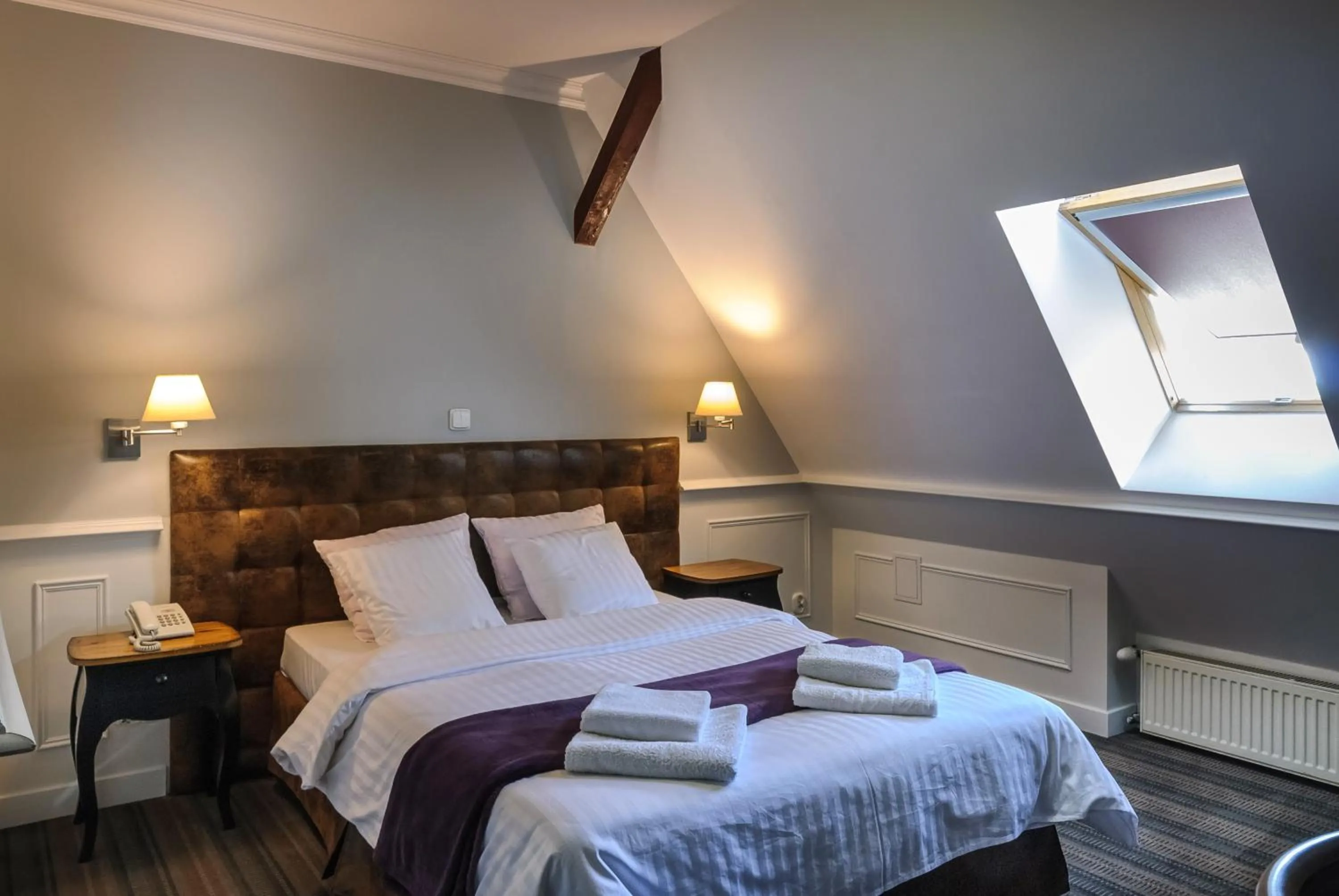 Photo of the whole room, Bed in Grand Częstochowa