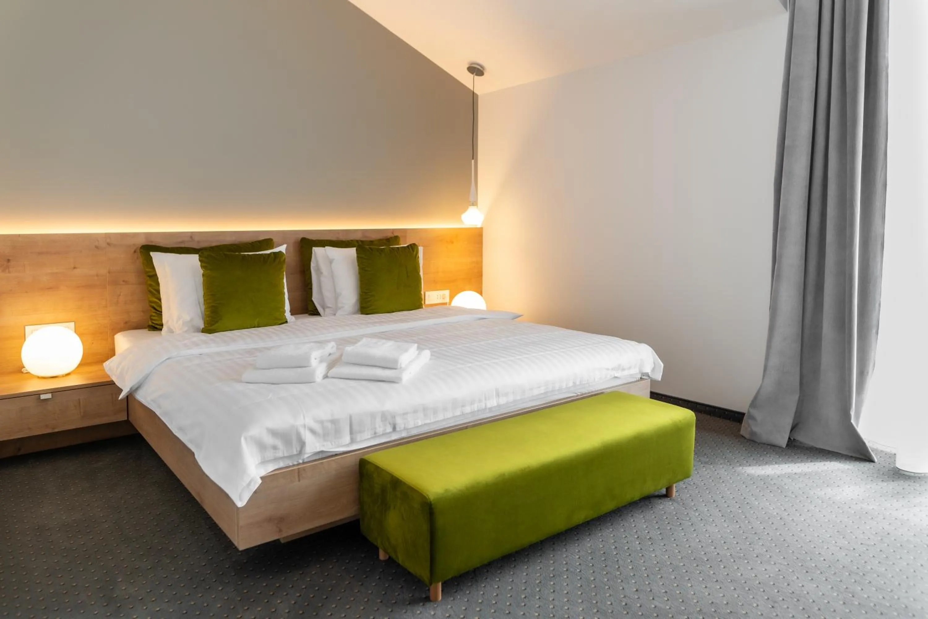 Bedroom, Bed in No Pardon Hotel