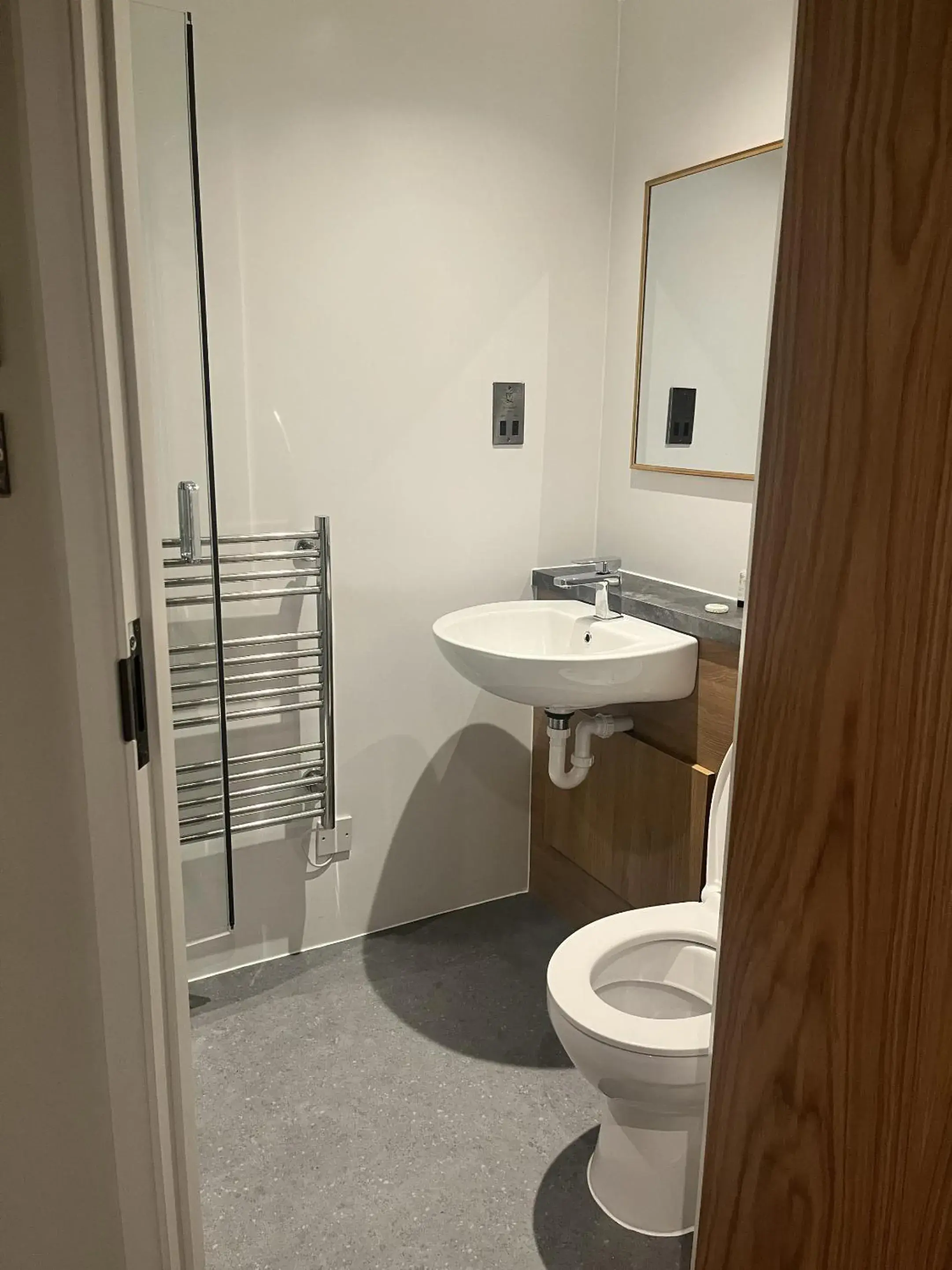 Deluxe Double Room with Shower in The Shambles Deluxe Double Room with Shower in The Shambles