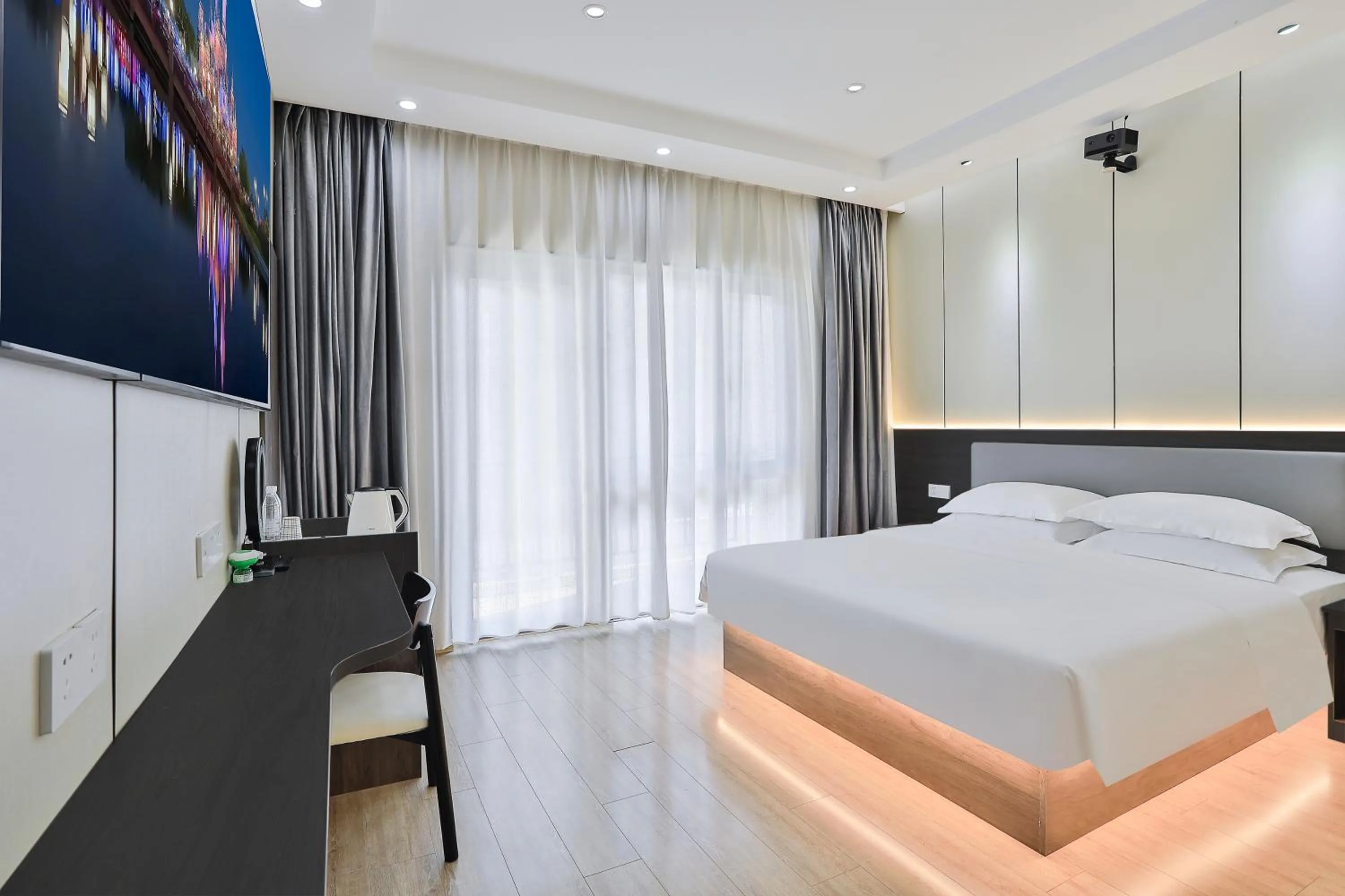 Queen Room in Yinshu Lunasvilla Courtyard Garden Resort Hotel