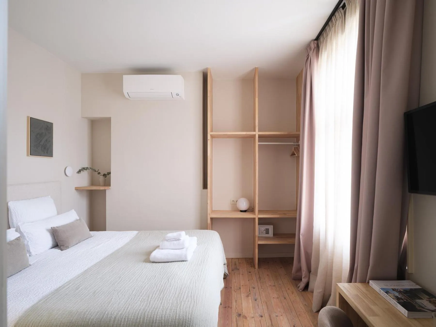 Bed in Lits de Lo - Boutique Rooms