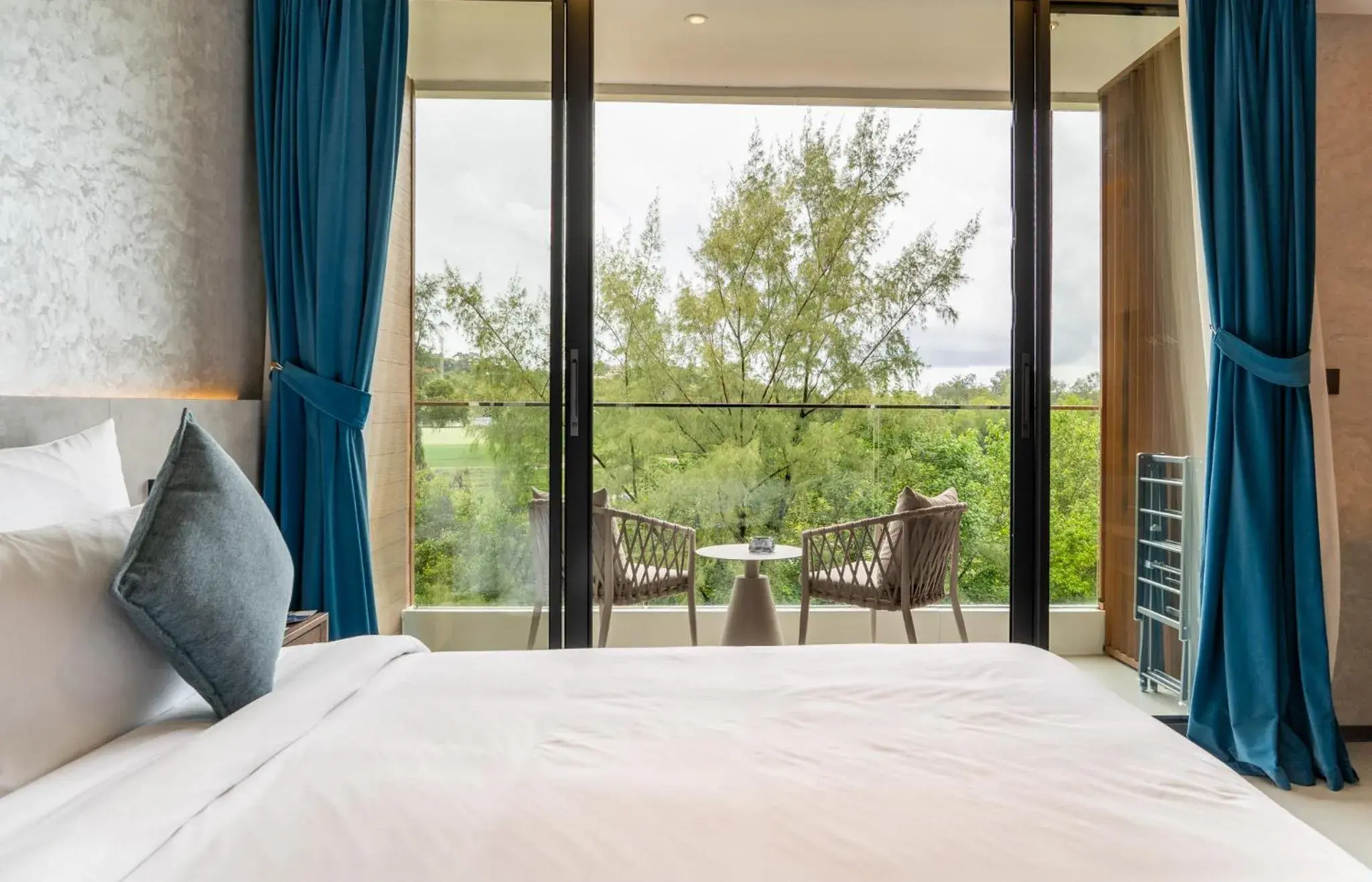 Deluxe Double or Twin Room with Balcony in Kora Beach Resort Phuket Deluxe Double or Twin Room with Balcony in Kora Beach Resort Phuket