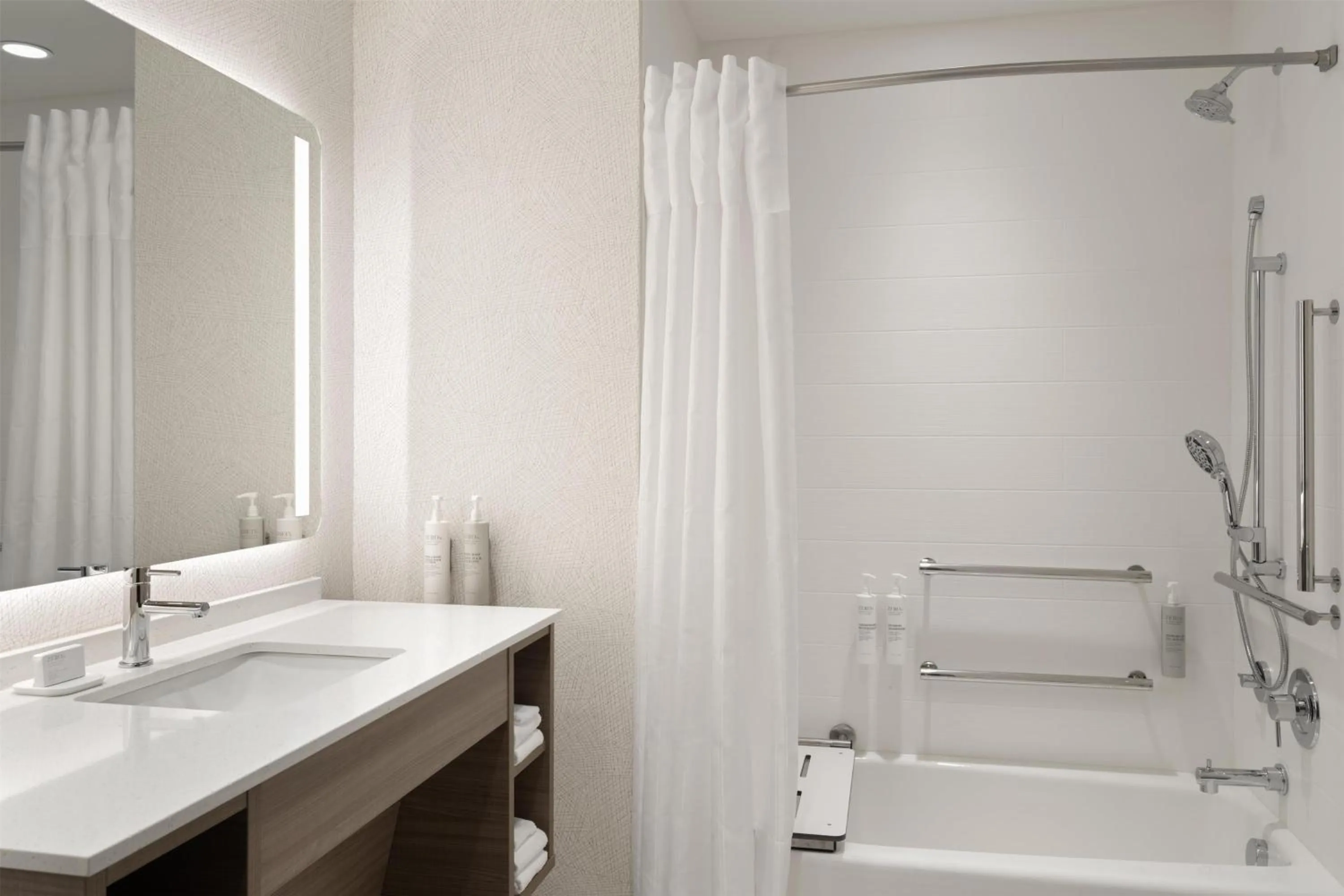 Bathroom in Home2 Suites By Hilton Kearney