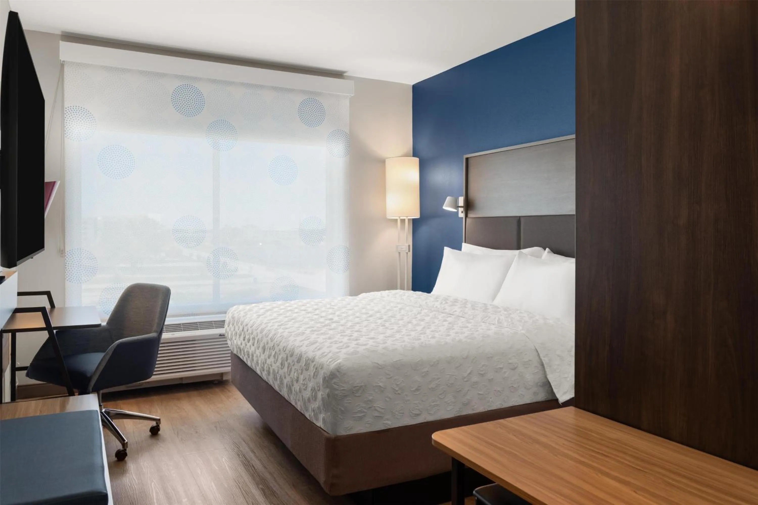 Bed in Tru By Hilton Kearney