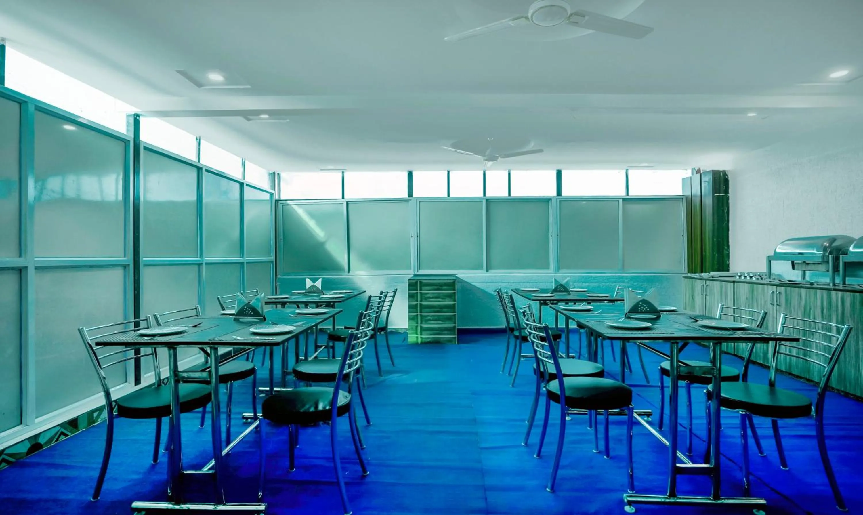 Restaurant/places to eat in Treebo NPS Grand, Ranchi Railway Station