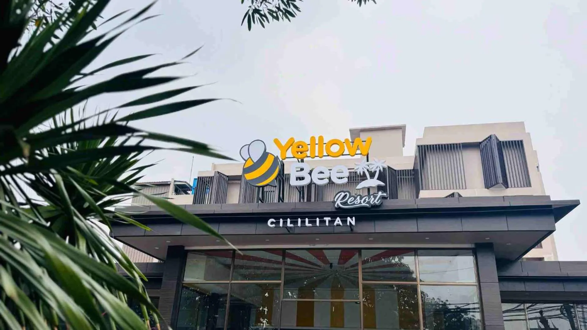 Property building in Yellow Bee Resort Cililitan