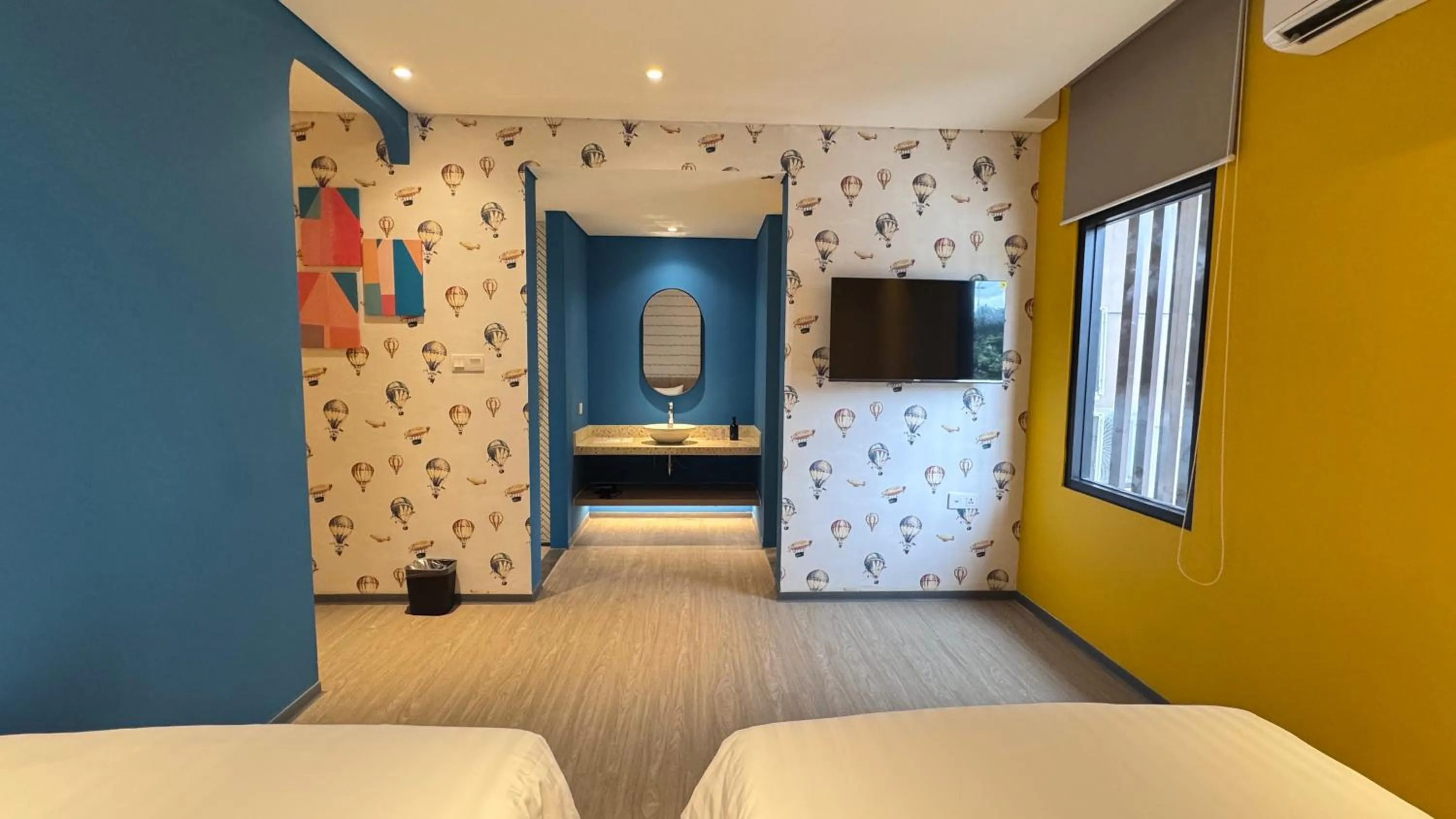 Bedroom, Bed in Yellow Bee Resort Cililitan