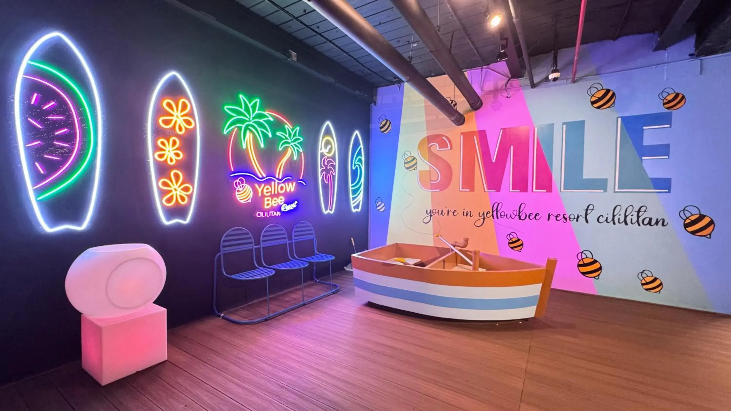 Yellow Bee Resort Cililitan Yellow Bee Resort Cililitan