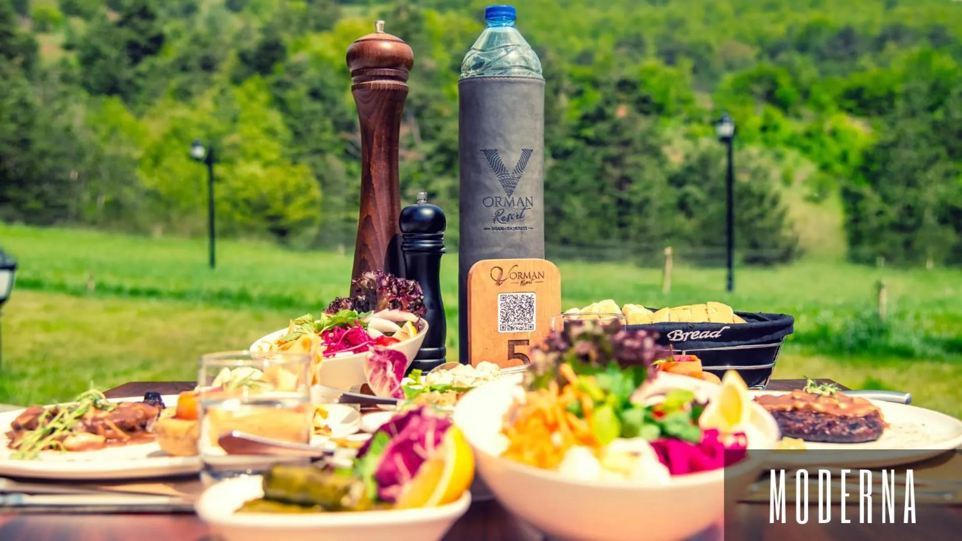 Restaurant/places to eat in V Orman Resort