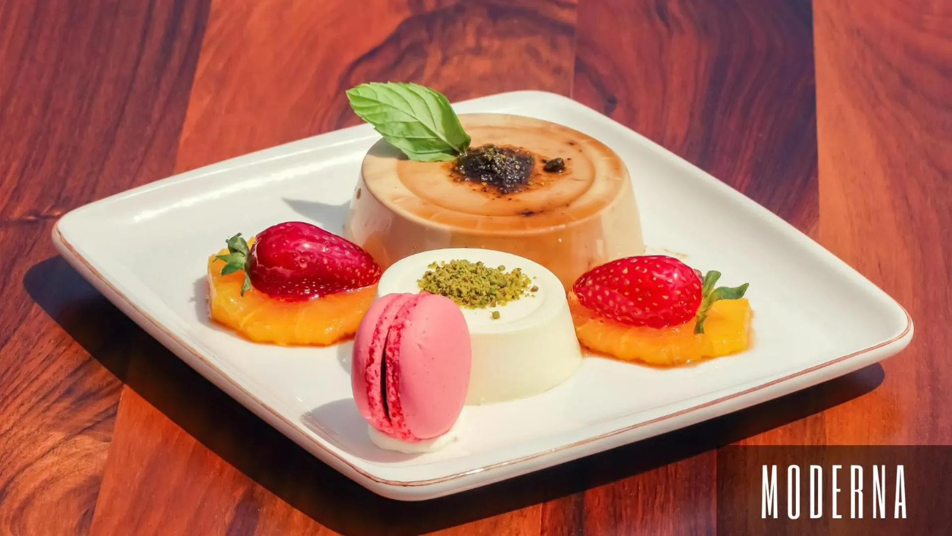 Restaurant/places to eat in V Orman Resort