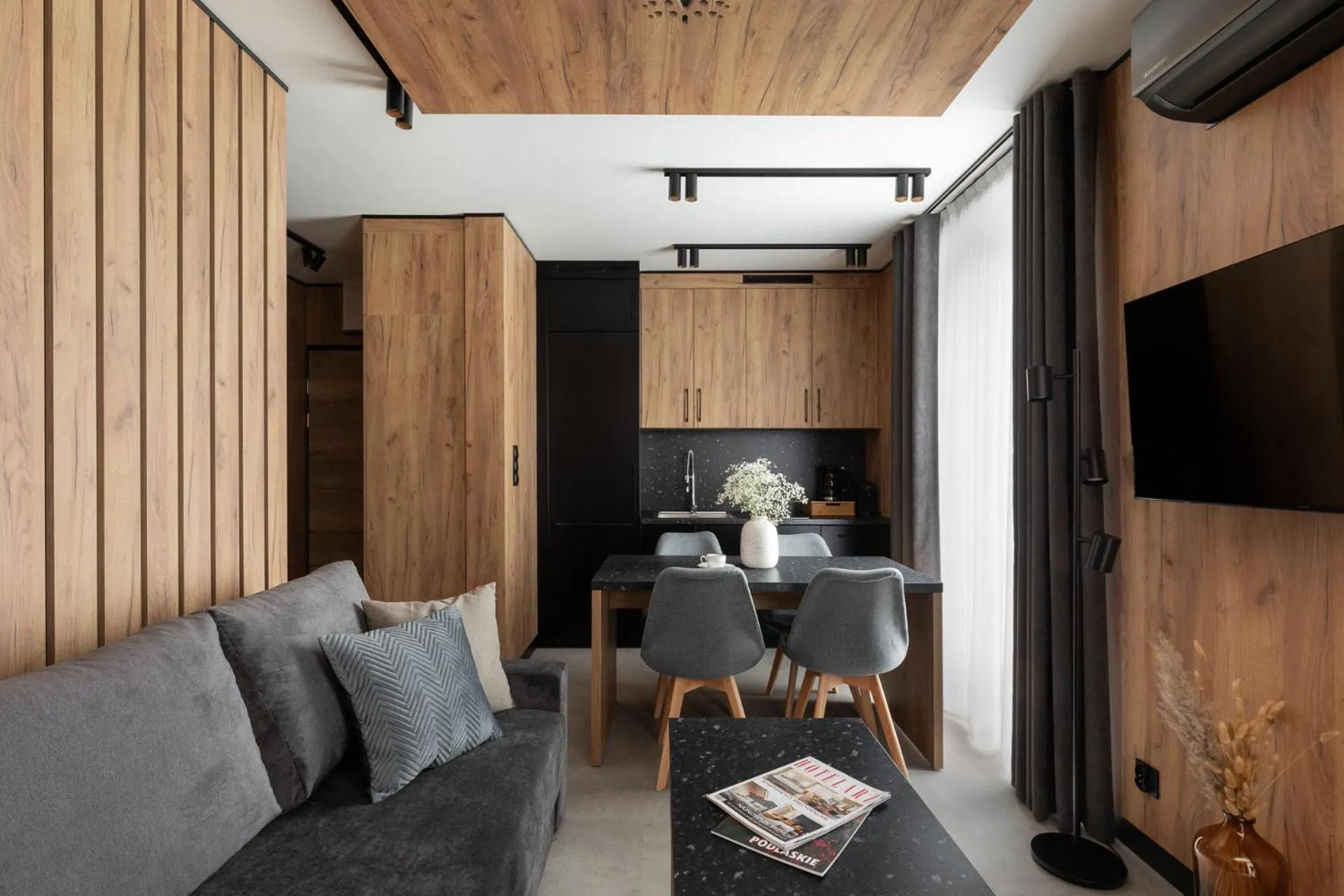 Living room in Cyrhla Apartamenty - sauna, playroom, free parking & wifi