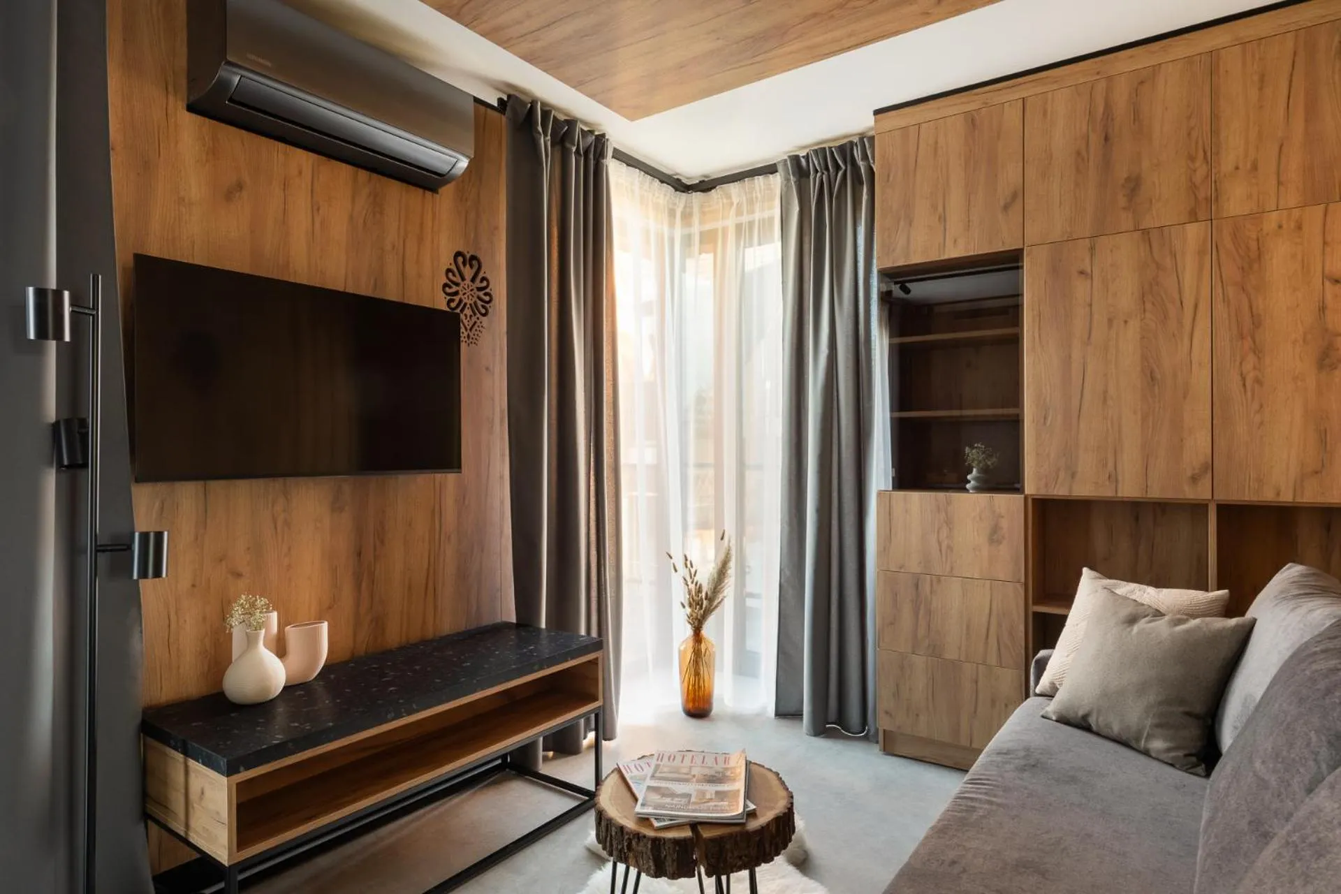 Living room in Cyrhla Apartamenty - sauna, playroom, free parking & wifi