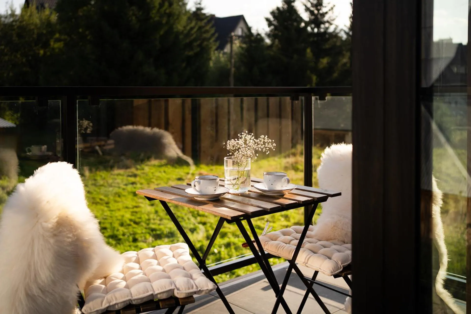 Spring in Cyrhla Apartamenty - sauna, playroom, free parking & wifi