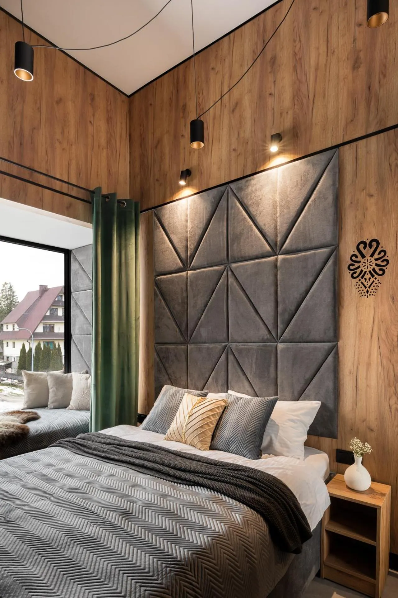 Bed in Cyrhla Apartamenty - sauna, playroom, free parking & wifi