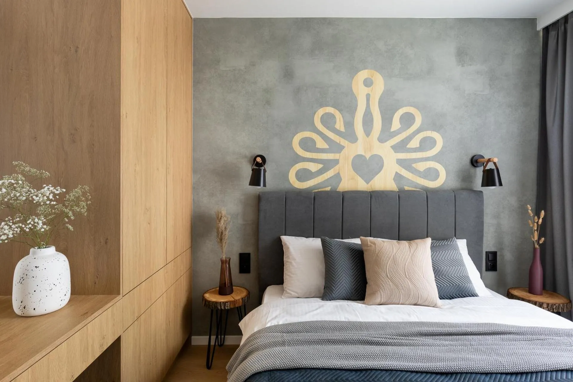 Bed in Cyrhla Apartamenty - sauna, playroom, free parking & wifi