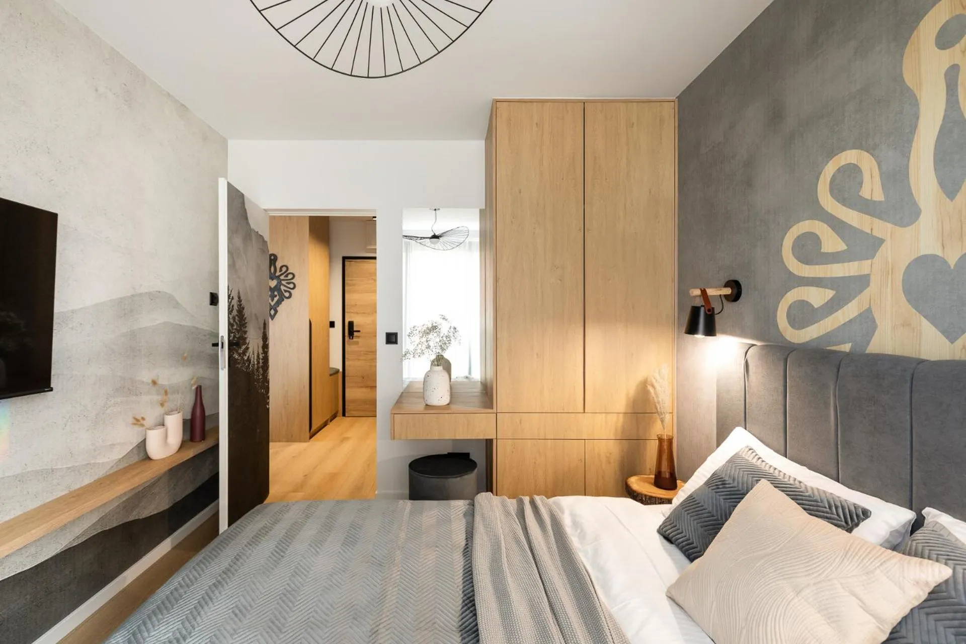 Bed in Cyrhla Apartamenty - sauna, playroom, free parking & wifi