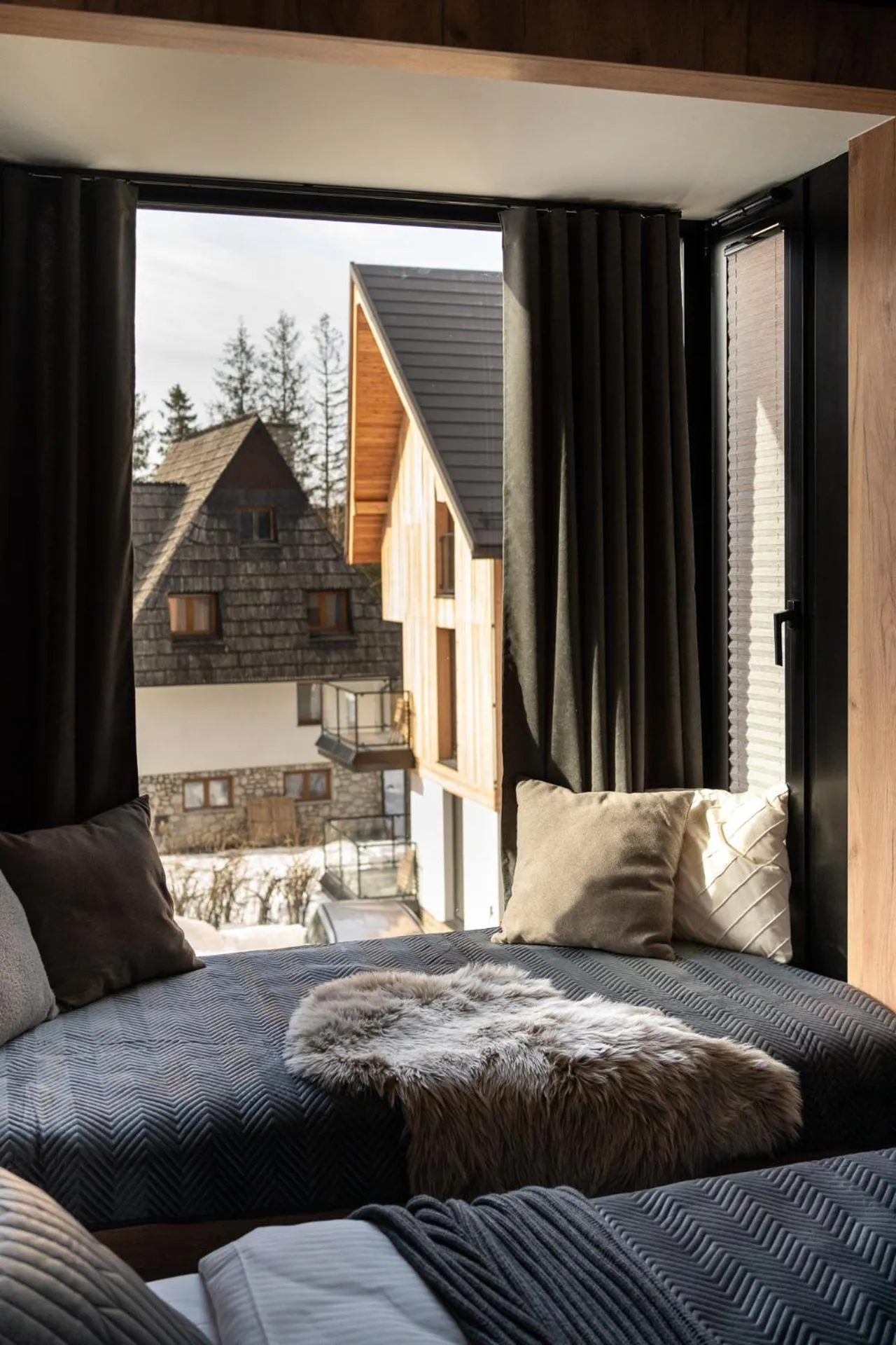 Bed in Cyrhla Apartamenty - sauna, playroom, free parking & wifi