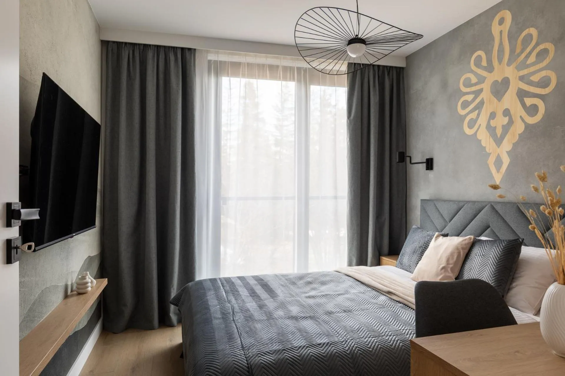 Bed in Cyrhla Apartamenty - sauna, playroom, free parking & wifi