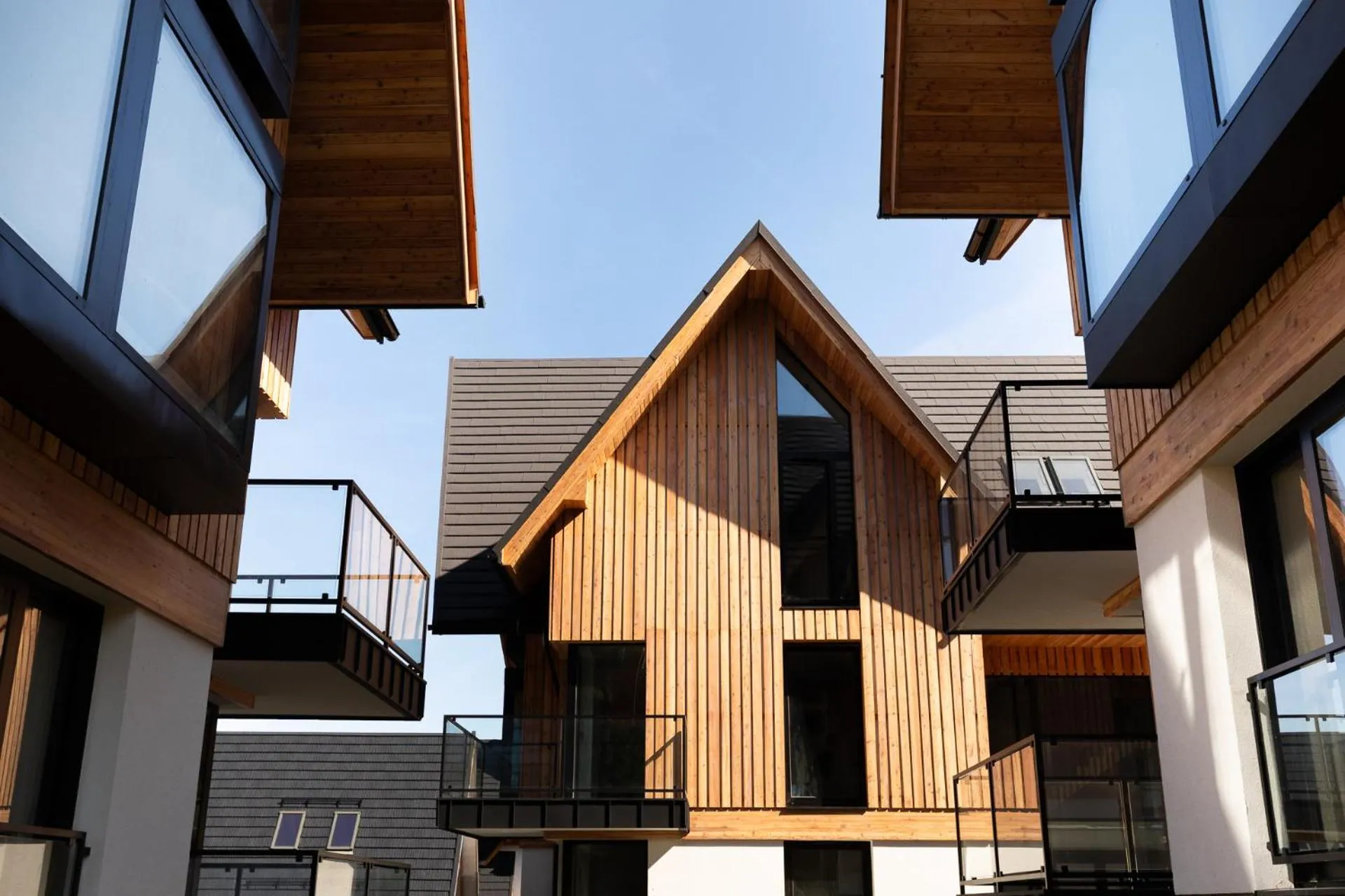 Property building in Cyrhla Apartamenty - sauna, playroom, free parking & wifi