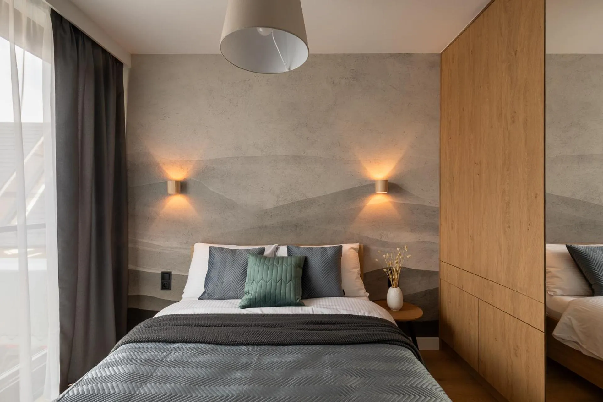 Bed in Cyrhla Apartamenty - sauna, playroom, free parking & wifi