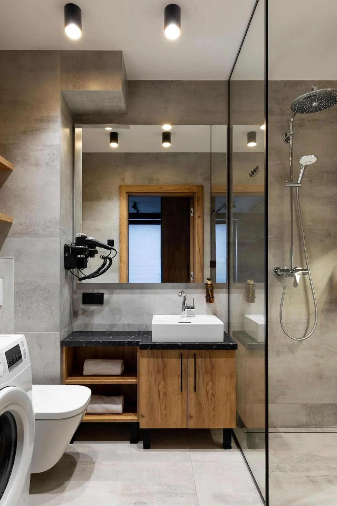Shower in Cyrhla Apartamenty - sauna, playroom, free parking & wifi