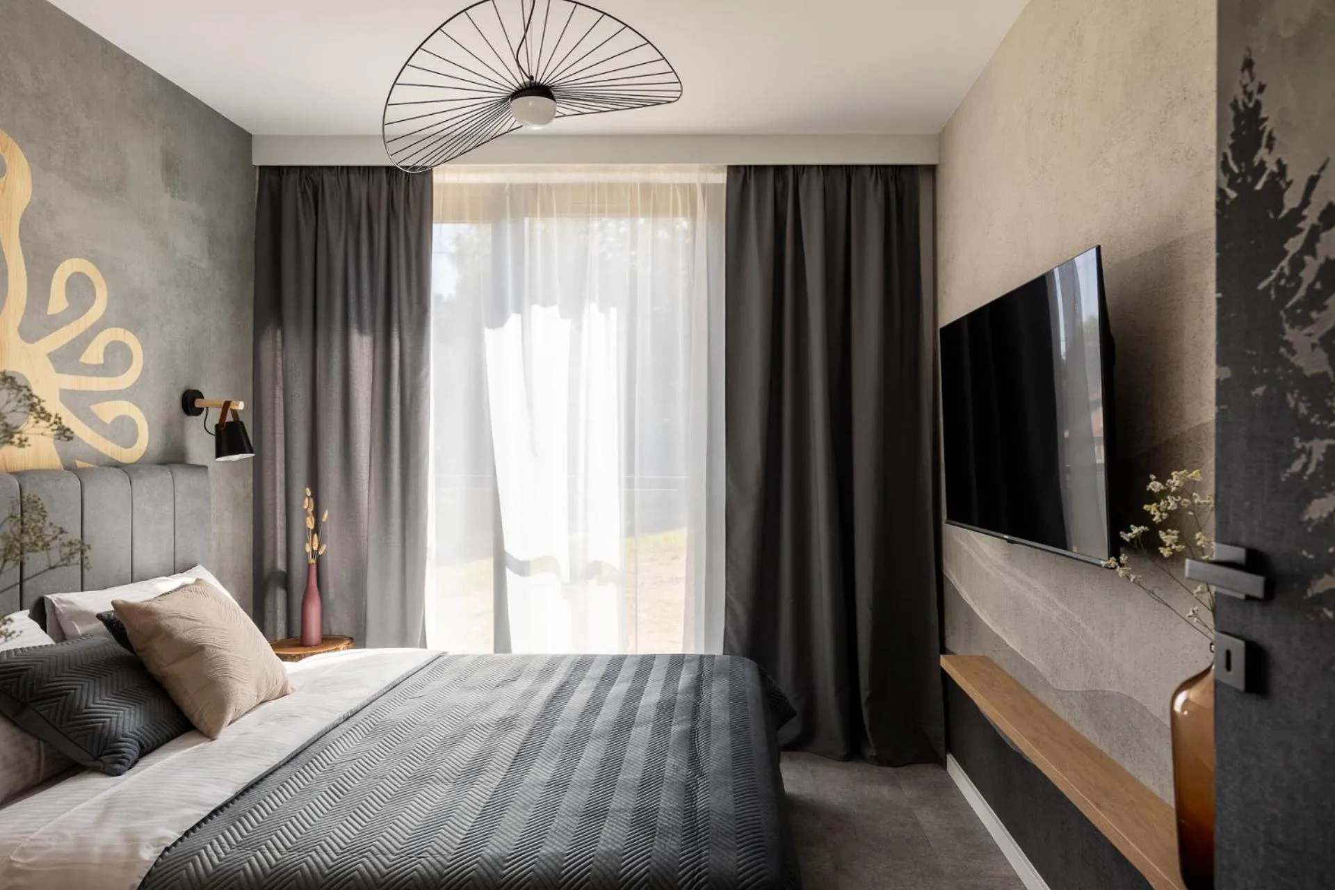 Bed in Cyrhla Apartamenty - sauna, playroom, free parking & wifi