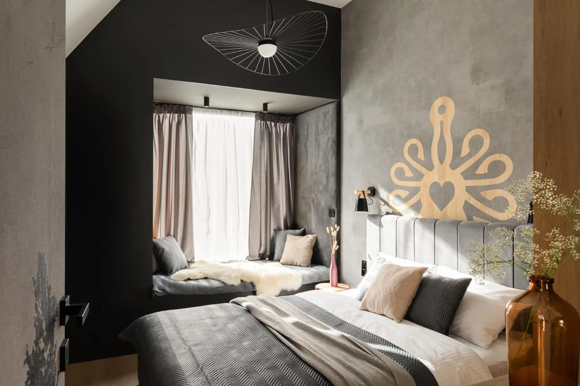 Bed in Cyrhla Apartamenty - sauna, playroom, free parking & wifi